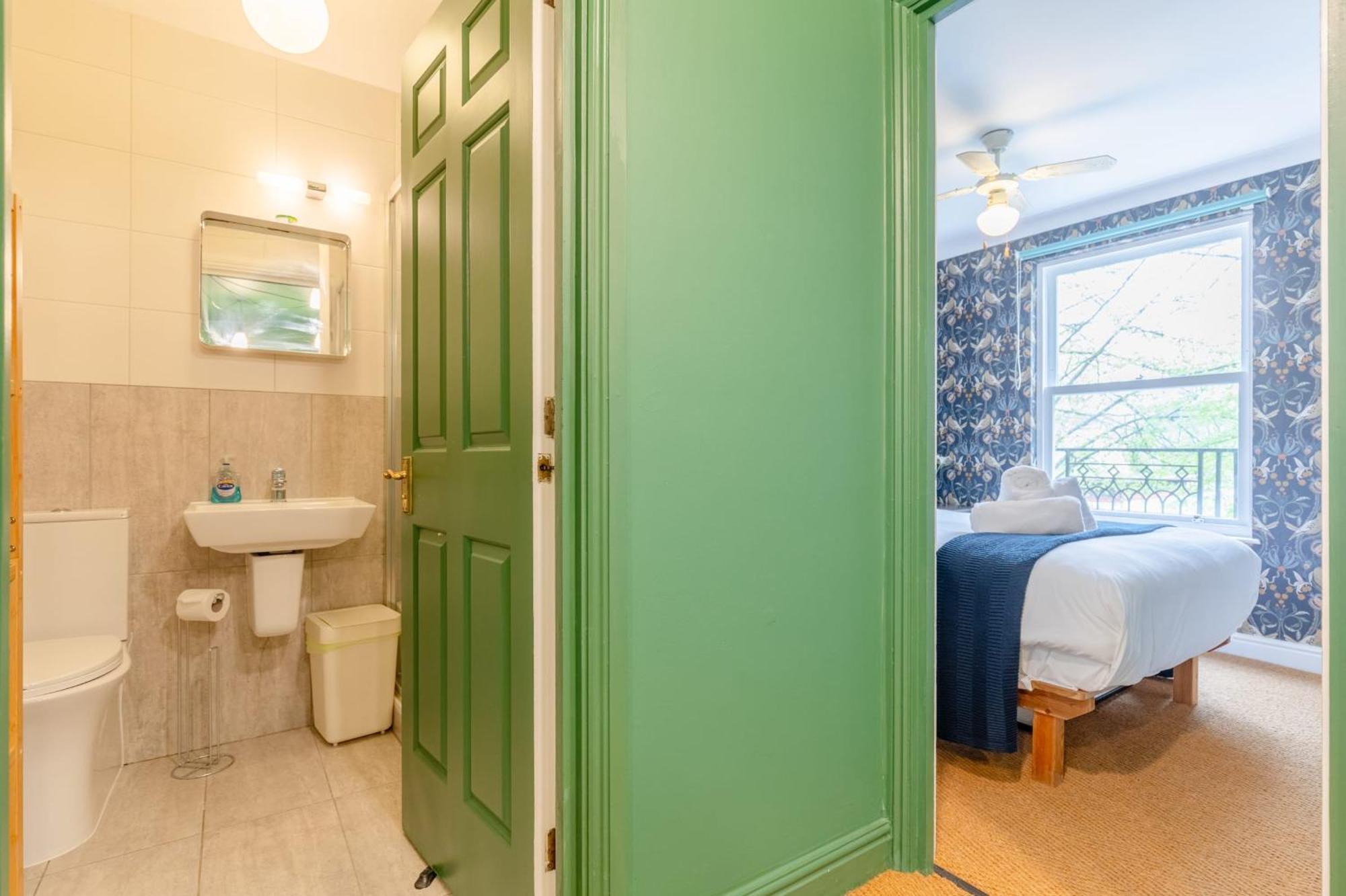 Bright 3 Bedroom House Near King's Cross Stpancras Casa de férias