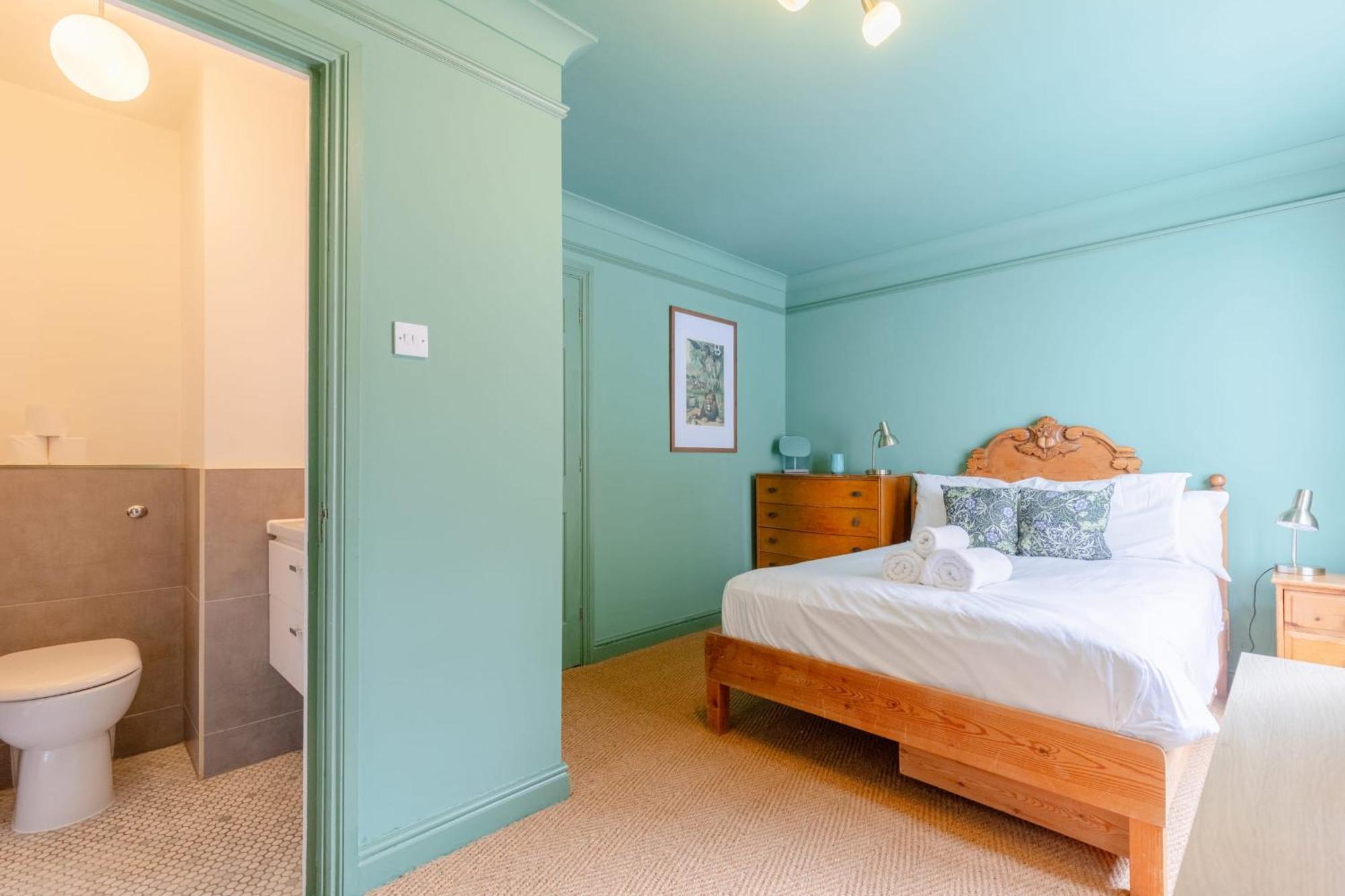 Bright 3 Bedroom House Near King's Cross Stpancras Casa de férias *