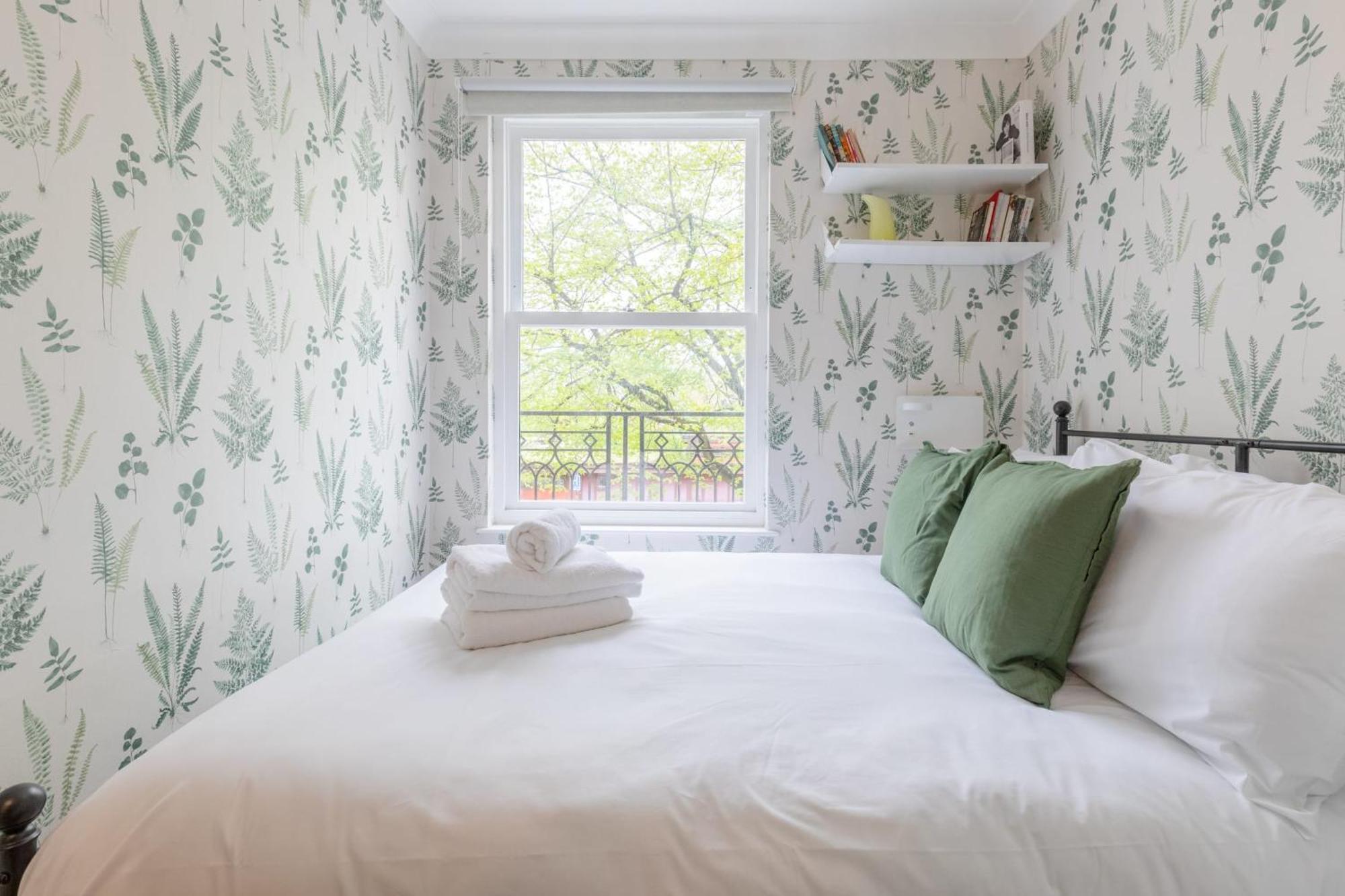 Bright 3 Bedroom House Near King's Cross Stpancras Casa de férias Londres