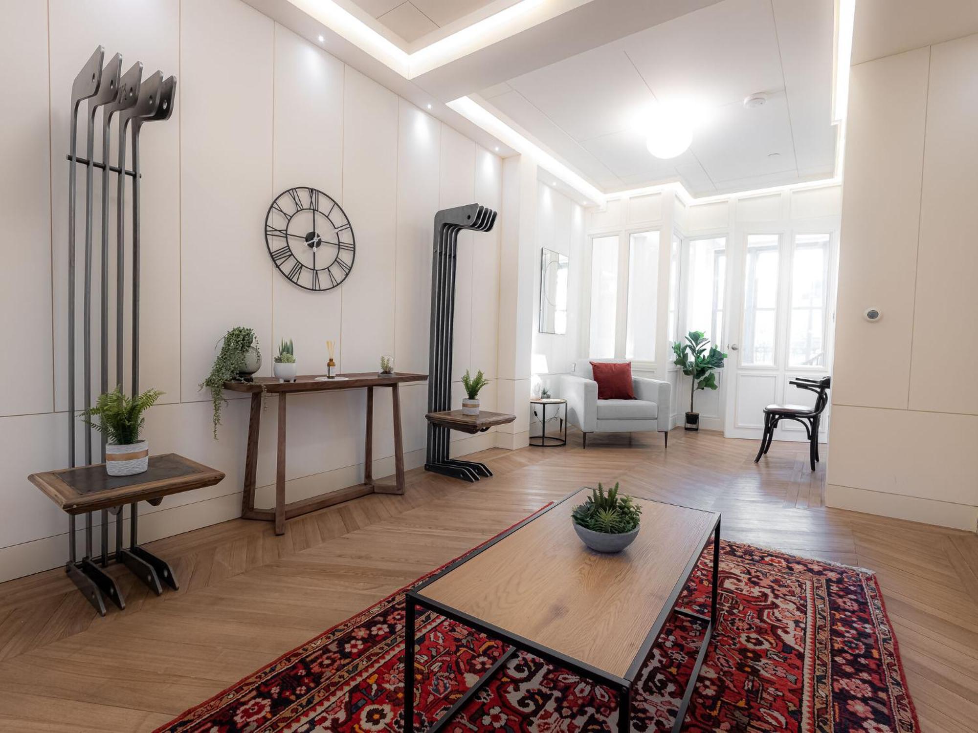 Modern Deluxe Five Bedroom House Near Chalk Farm Station By Belvilla Londres