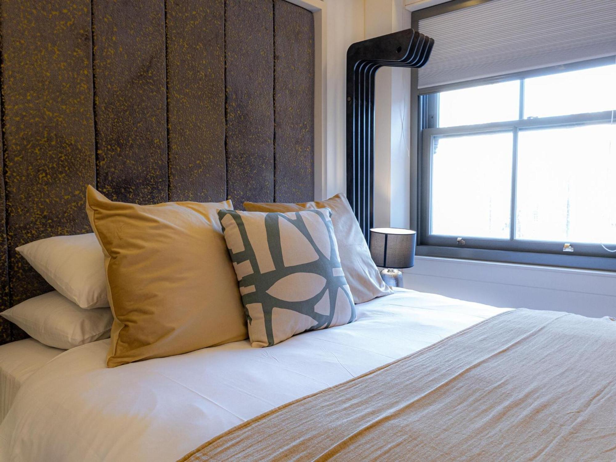 Modern Deluxe Five Bedroom House Near Chalk Farm Station By Belvilla Apartamento