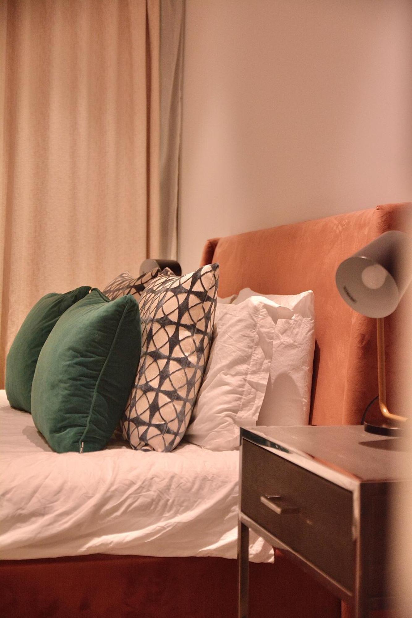 Luxury 2 Bedroom In Old Street, *