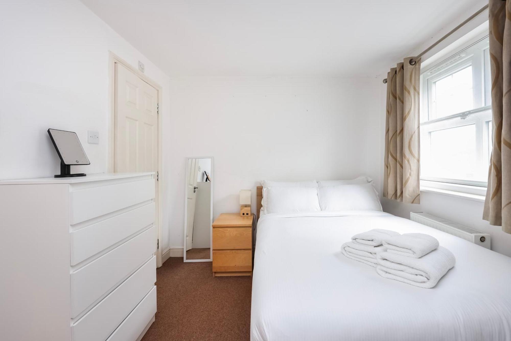Vibrant Clapham Double Bedroom Apartamento Londres