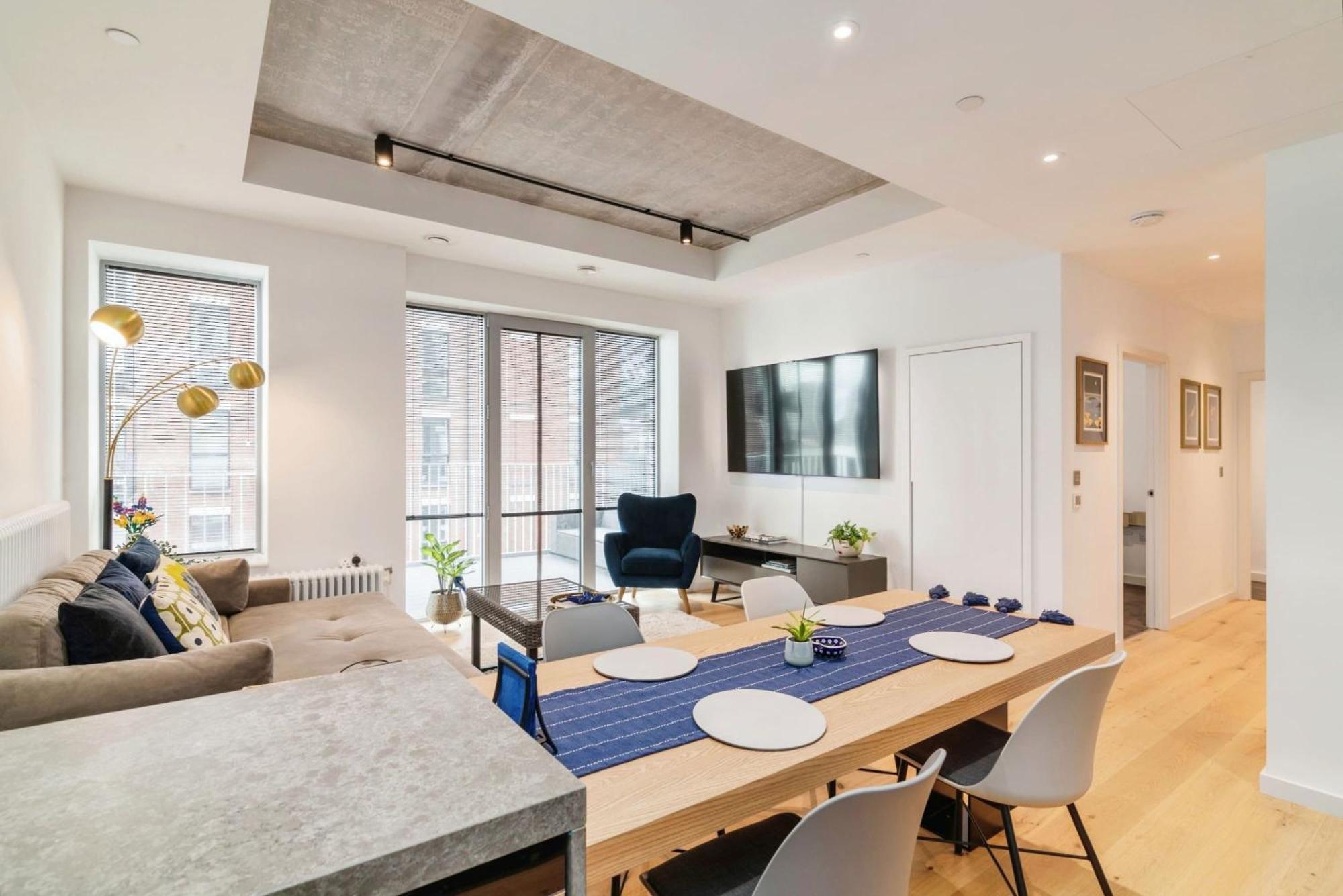 Appartement Chic 2 Bedroom Flat With Balcony *