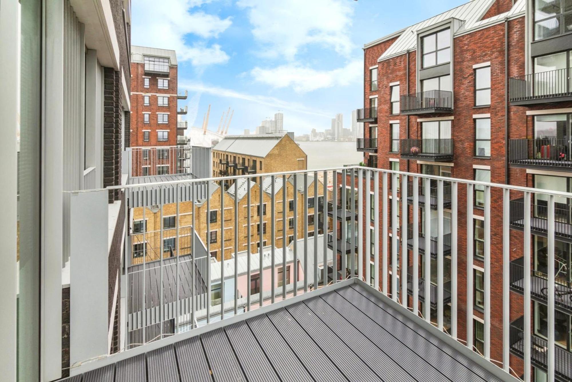 Chic 2 Bedroom Flat With Balcony Appartement *