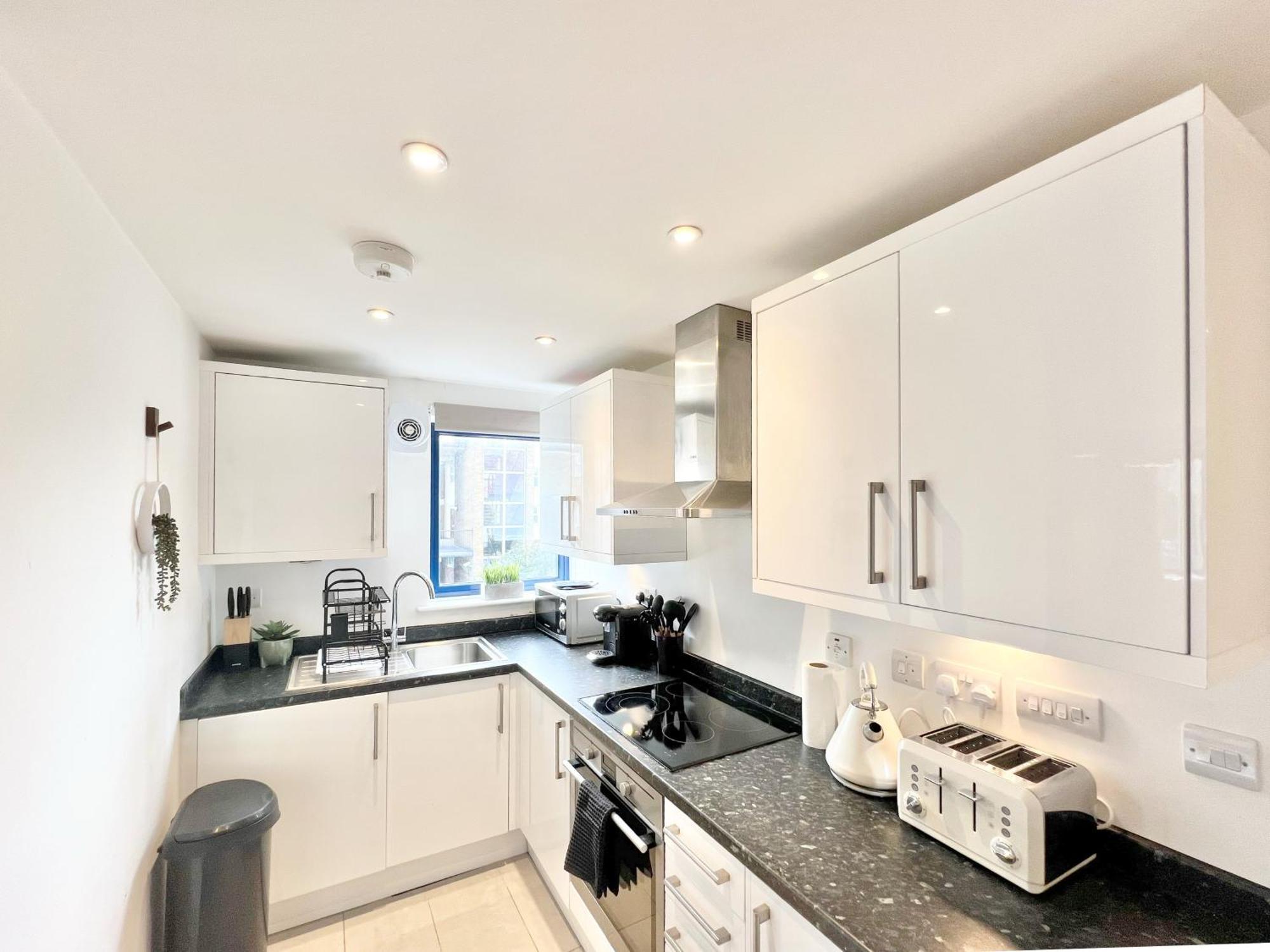 Weekly Or Monthly - Relocation & Business - 4 Guests - By Hofin Stays Short Lets & Serviced Apartamento *