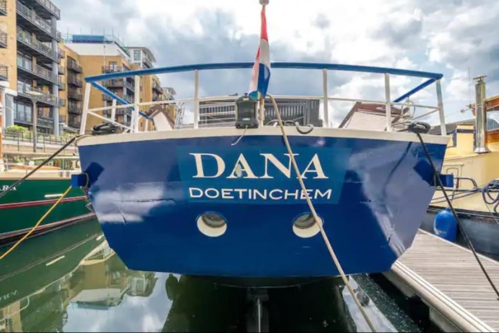 Historic Dutch Barge, Idyllic Location Botel