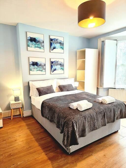 Spacious 2 Bedroom 3 Min Walk Mile End Station -sleeps 5 Apartamento *