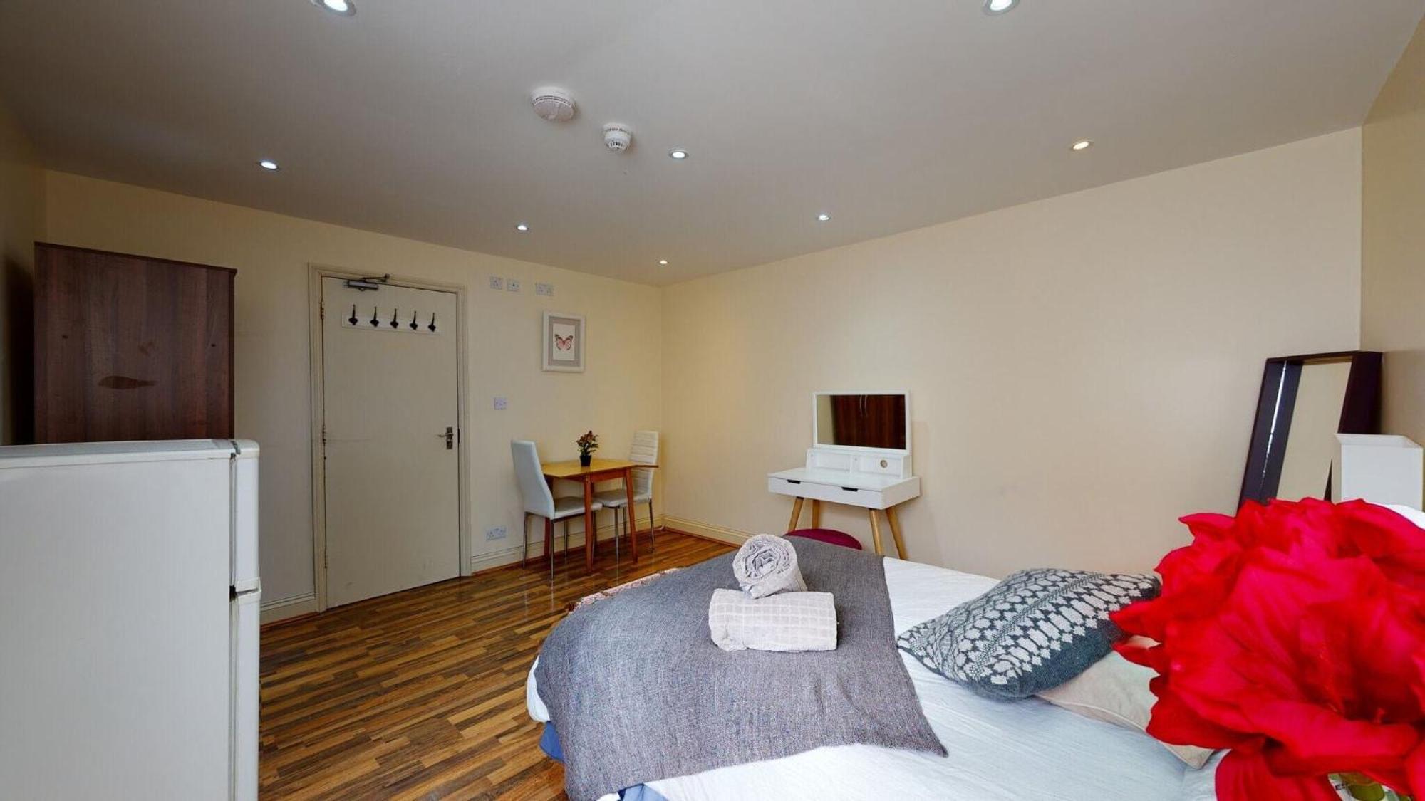 247london Studio Flats Apartment