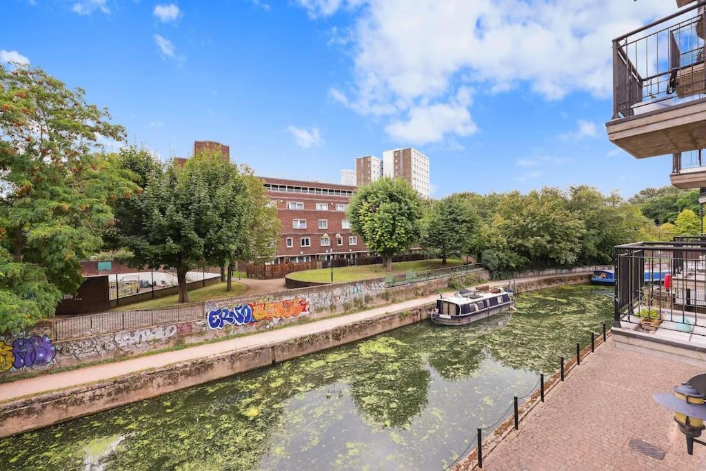 Apartment 3-bedroom Short Term & Flexible Renting Limehouse With Free Wifi & Free Parking London