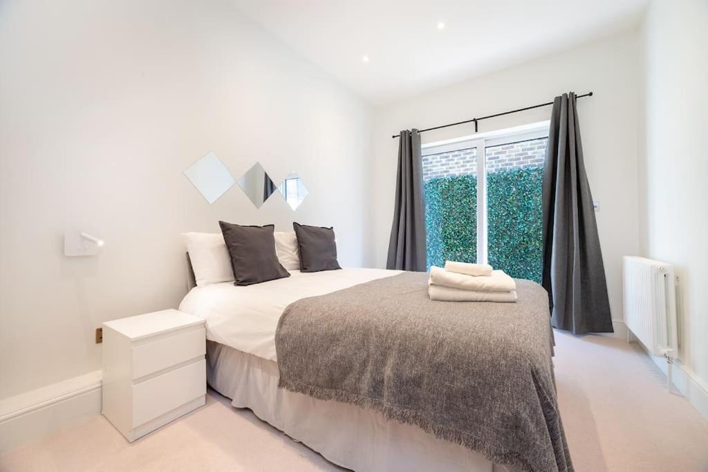 Private Terrace Fulham 3 Bed 2 Baths Appartement *