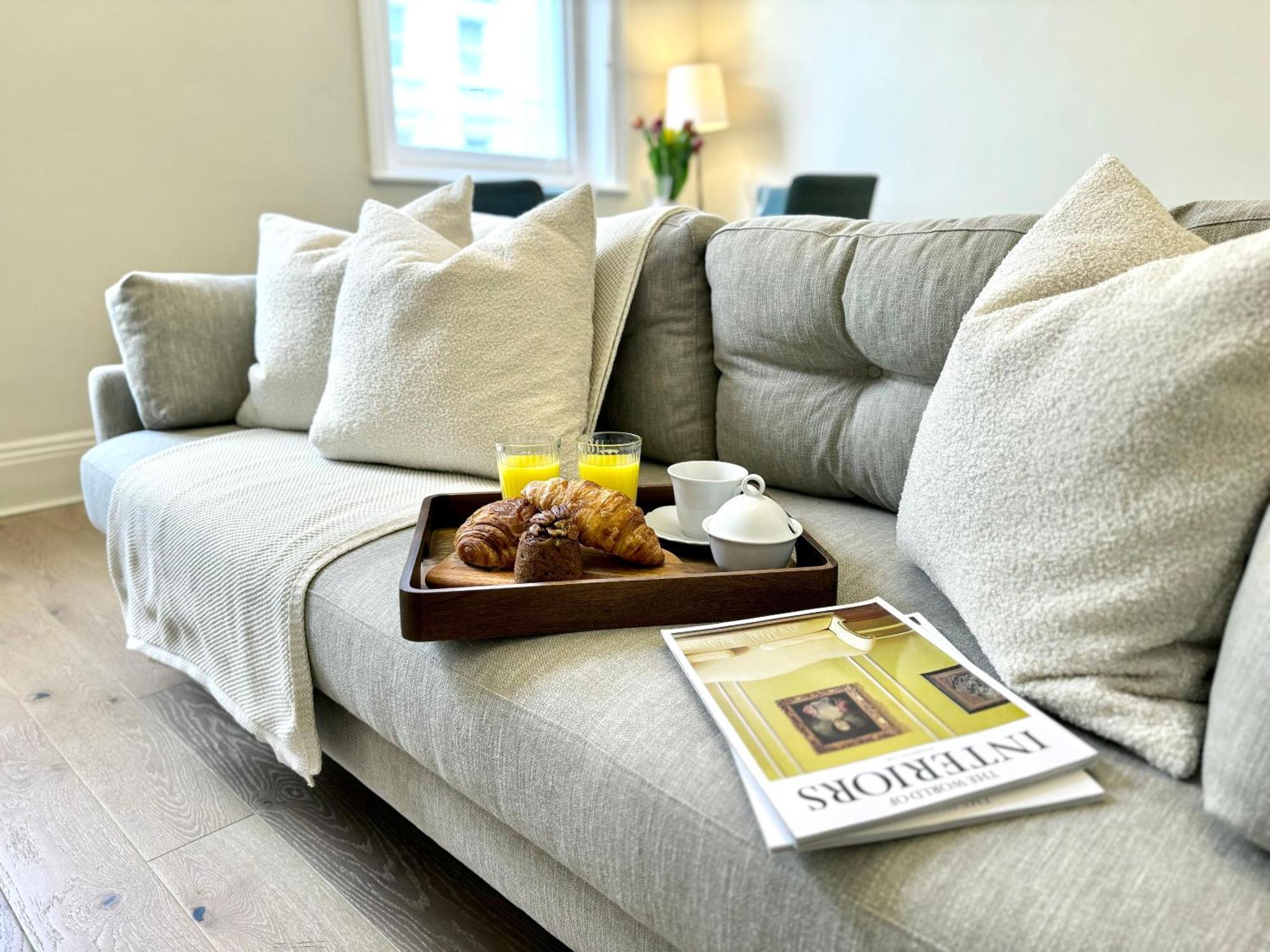 Crawford Street Studio, By The Design Traveller Appartement Londen