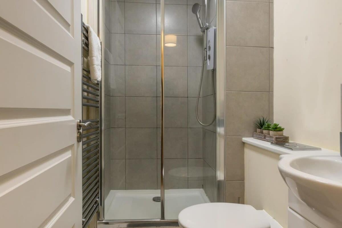 Lovely 1 Bed Attic In Brixton Apartamento *