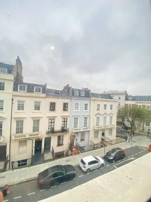 Spacious Studio, 5 Mins To Victoria Station, Central Apartment *