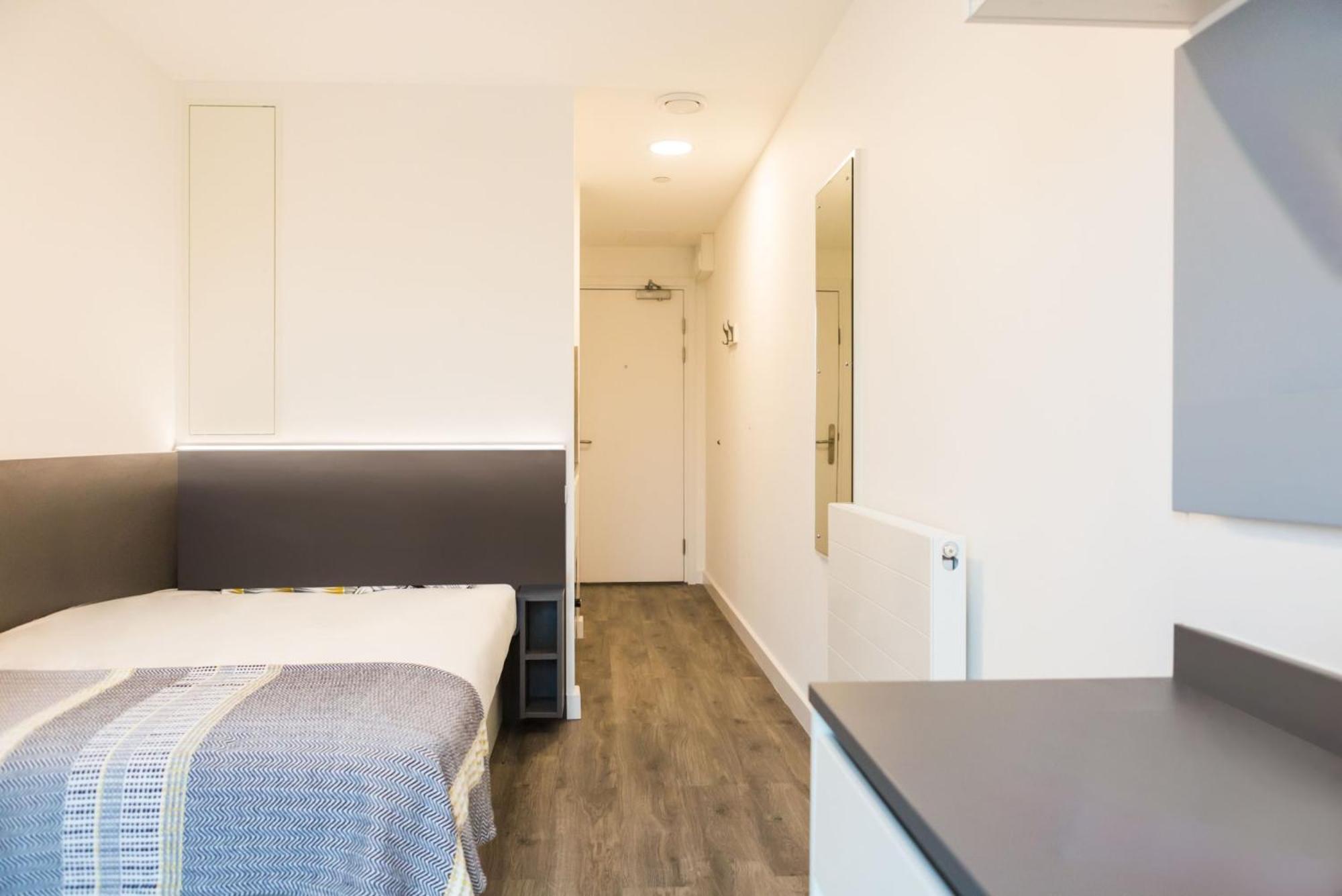 Contemporary At Chapter White In London