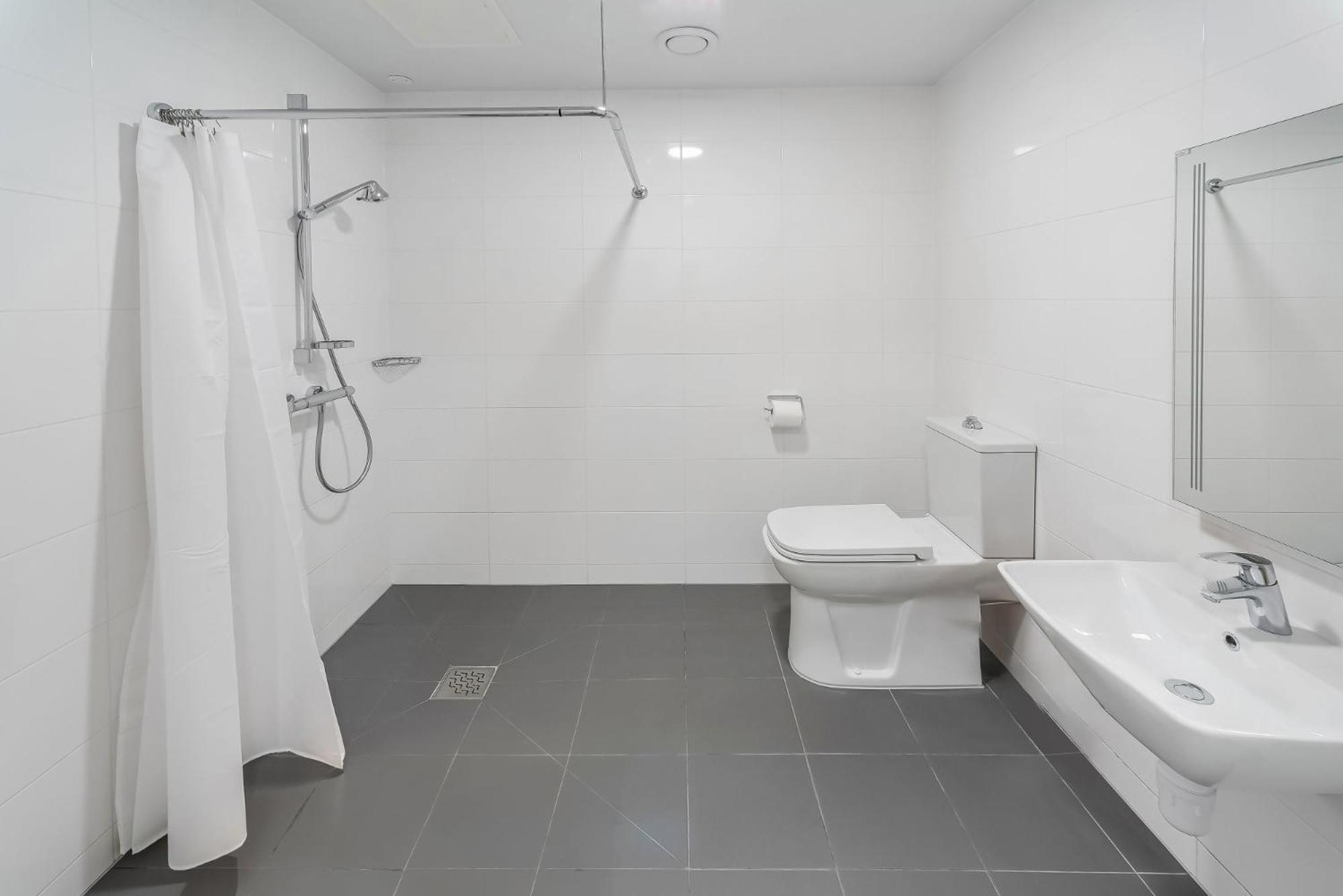 Apartment Contemporary At Chapter White In *