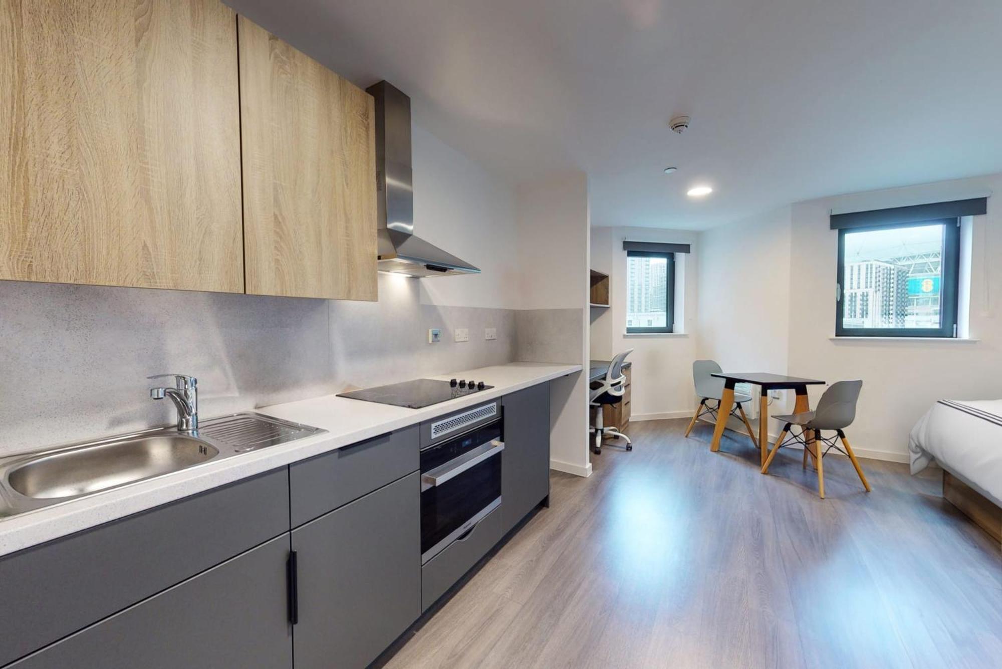 Private Bedrooms With Shared Kitchen, And At Canvas Wembley In * Londen