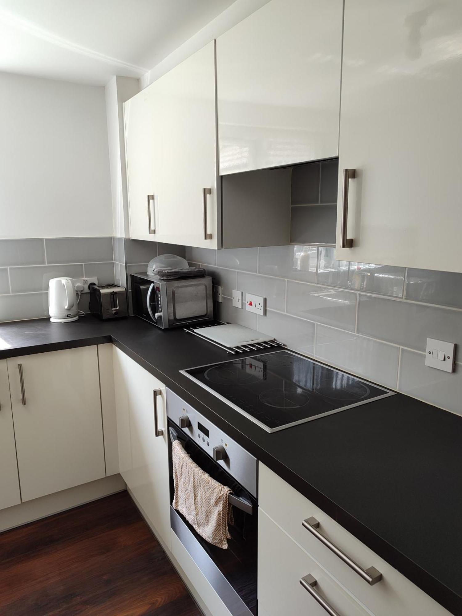Comfortable Two Bedroom Modern Apartamento Londres