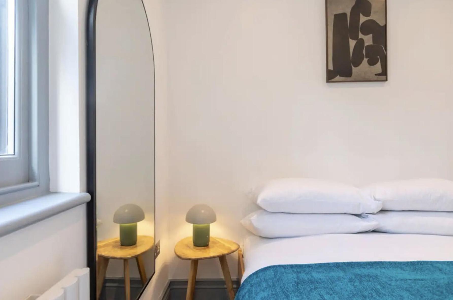Urban Chic: Stylish 1-bed In The Heart Of The City