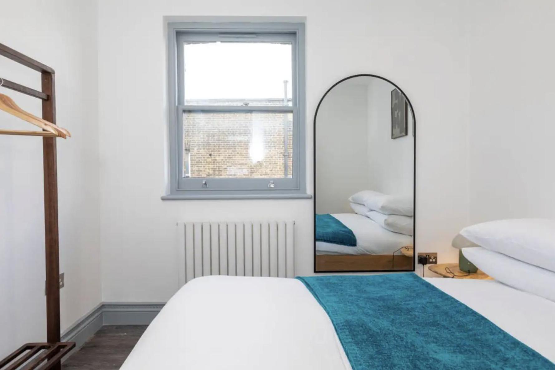 Urban Chic: Stylish 1-bed In The Heart Of The City *