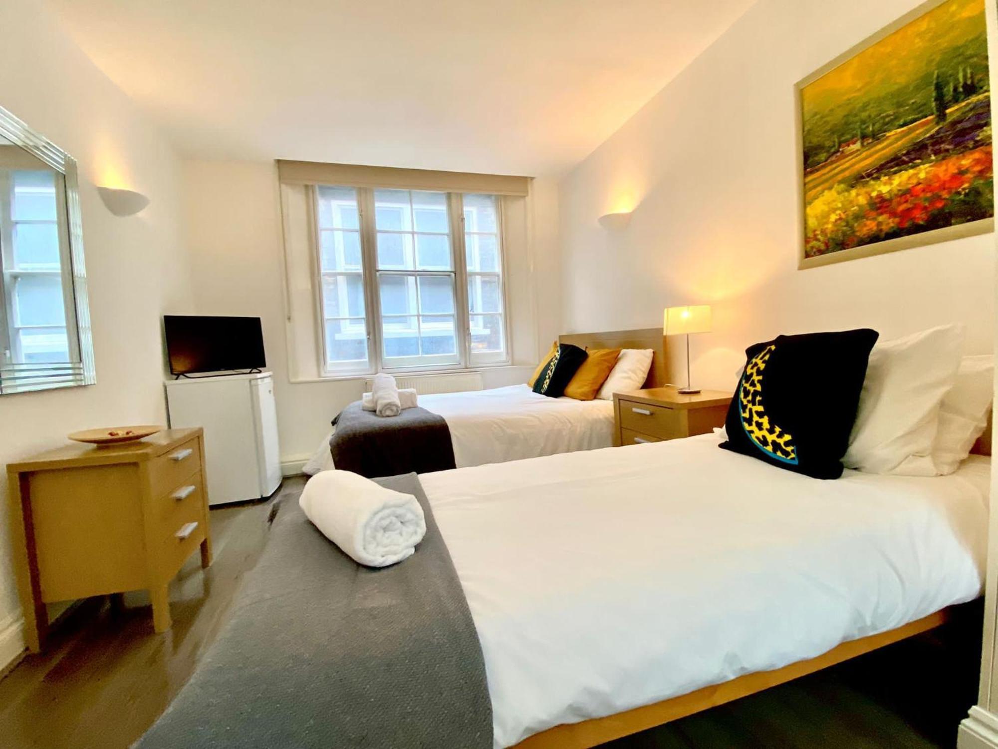 Appartement 1 Bed Apt- Sleeps 3 & Pet Friendly Londen