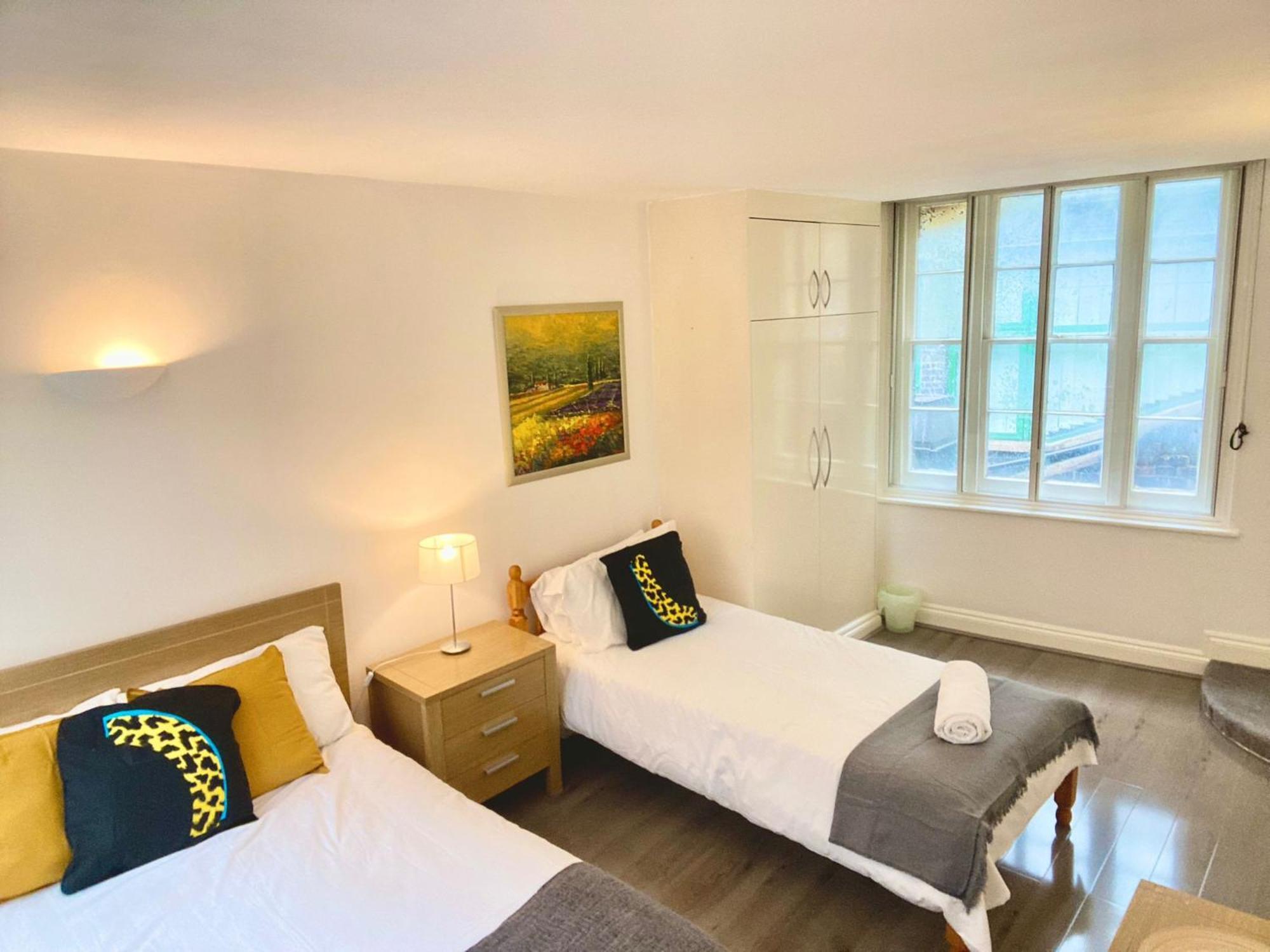 1 Bed Apt- Sleeps 3 & Pet Friendly Appartement