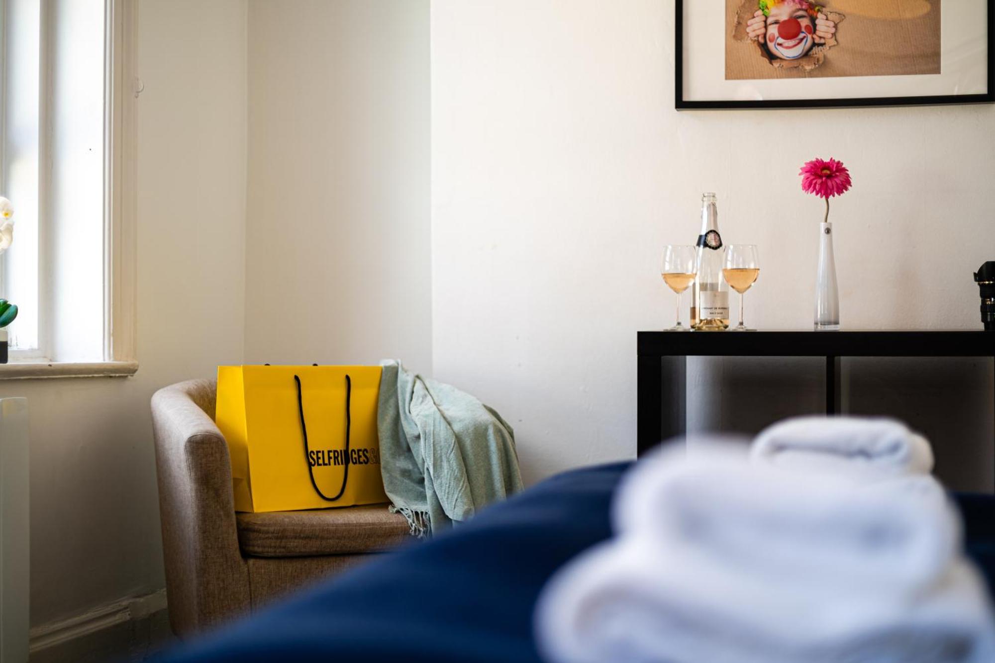 Selfridges Parkside Haven - 2 Bedroom Londres