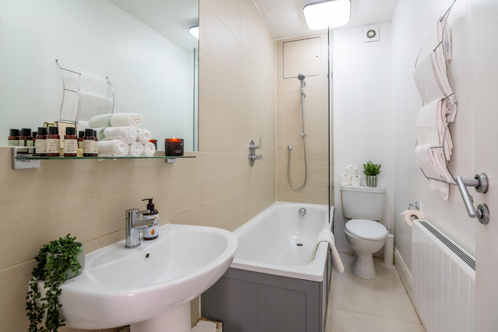Selfridges Parkside Haven - 2 Bedroom Apartamento Londres