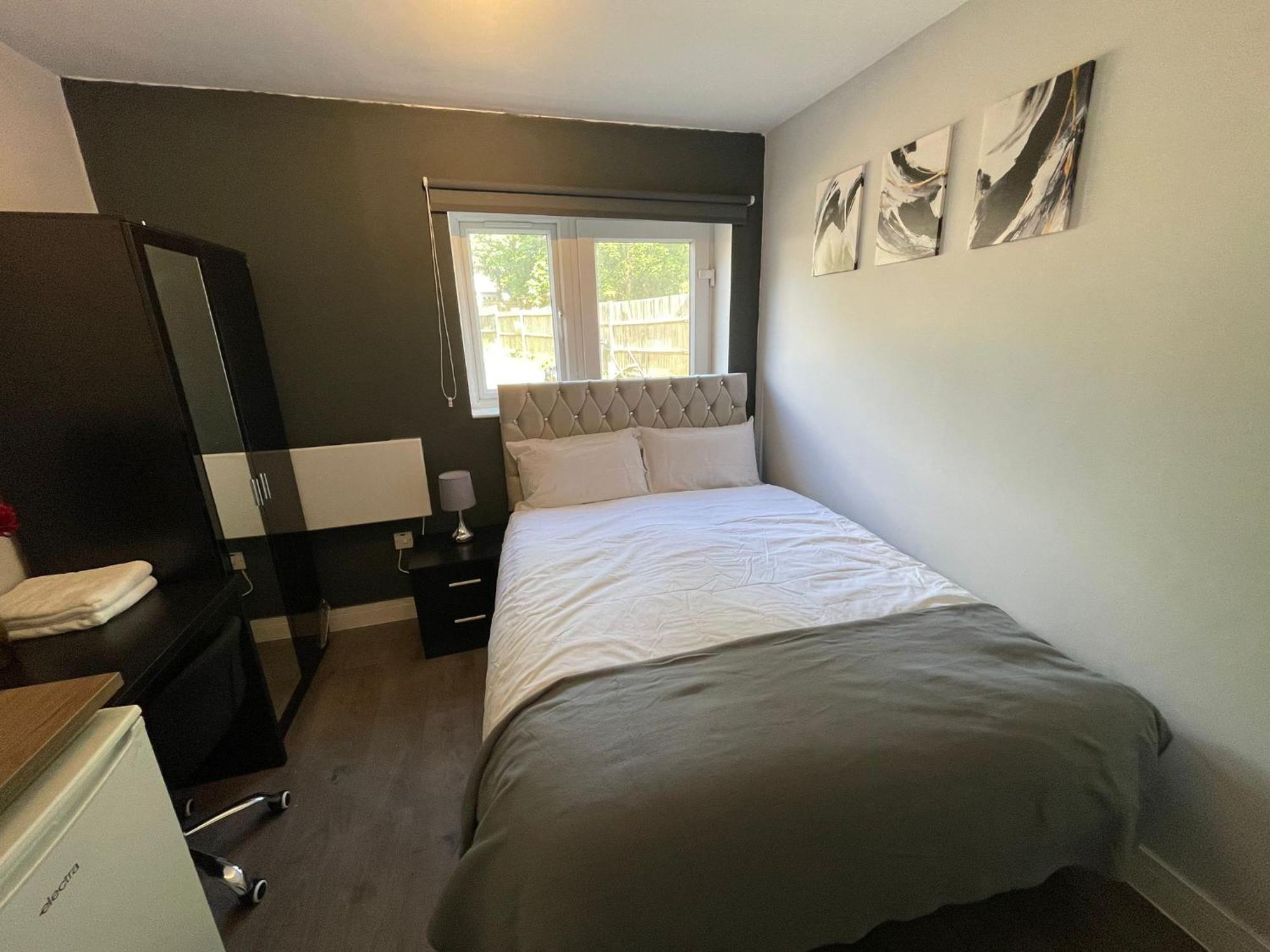 Letzi Private En-suite Near Wembley * Londres