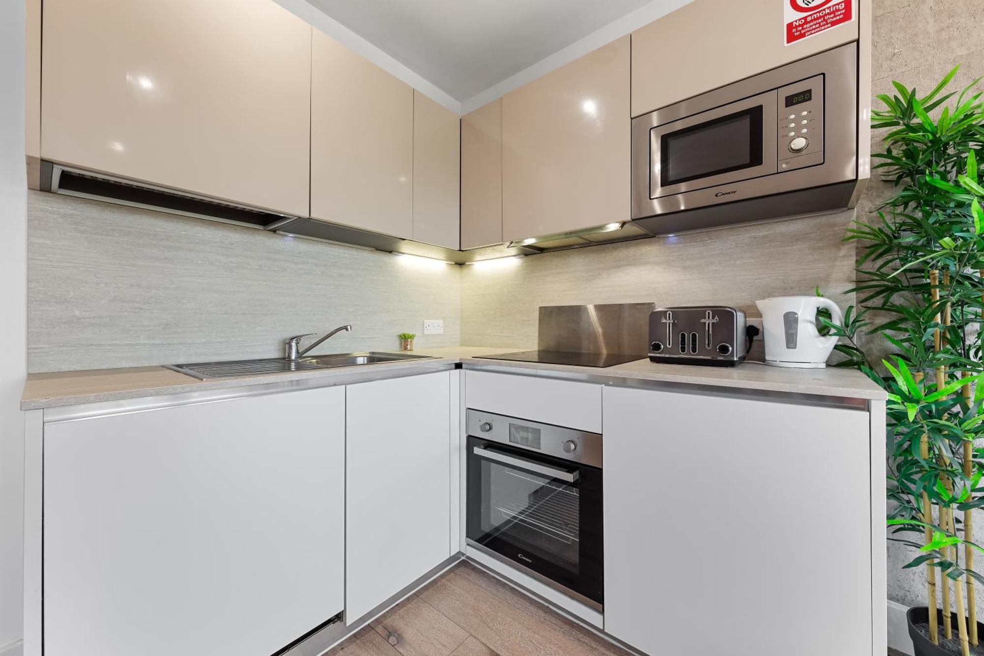 Stylish One Bedroom Flat - Sleeps 5 - Near Heathrow - Ub3 Appartement