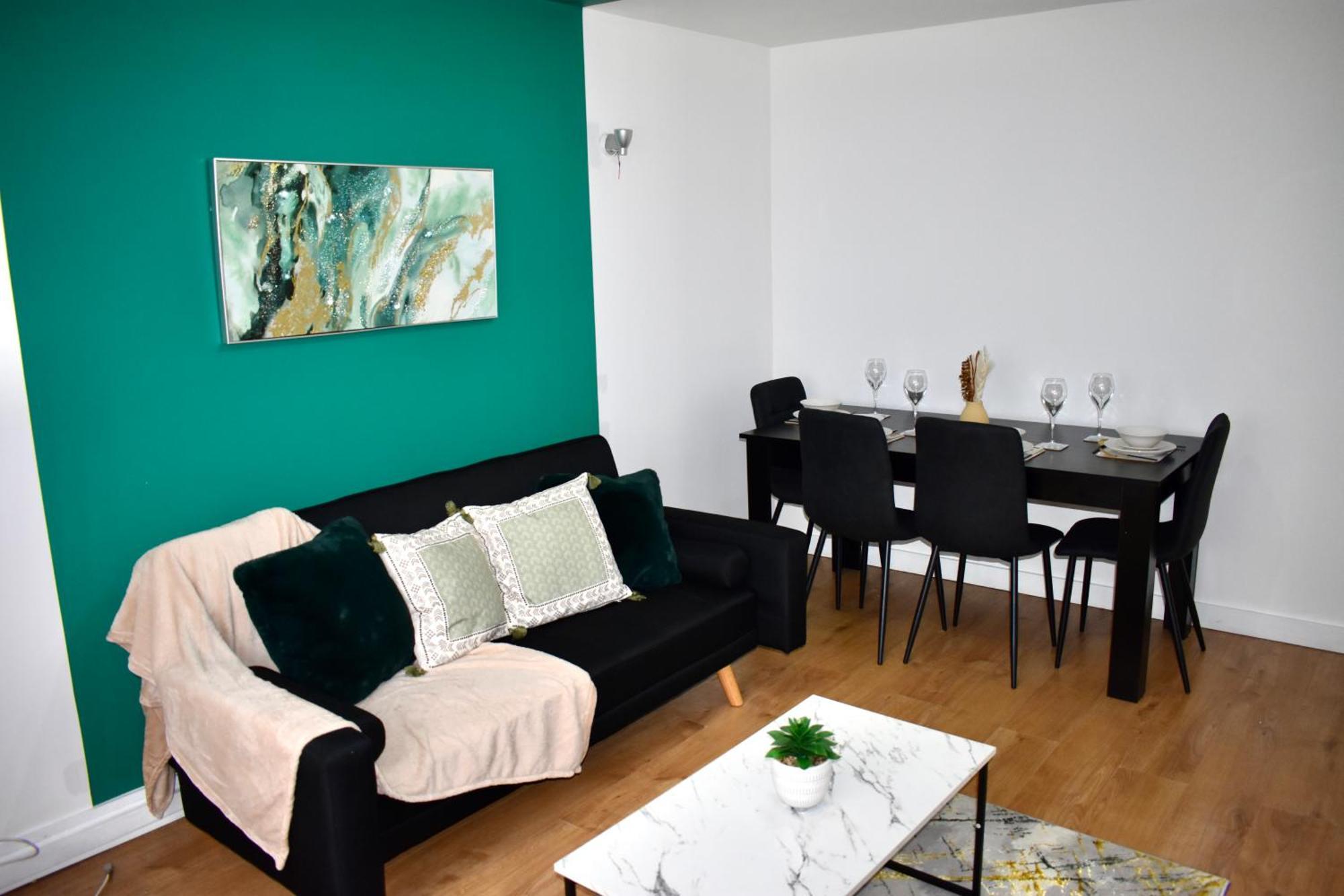 Luxury 2 Bedroom Apartment, Parking, Few Minutes Walk From Wembley Stadium * Londres