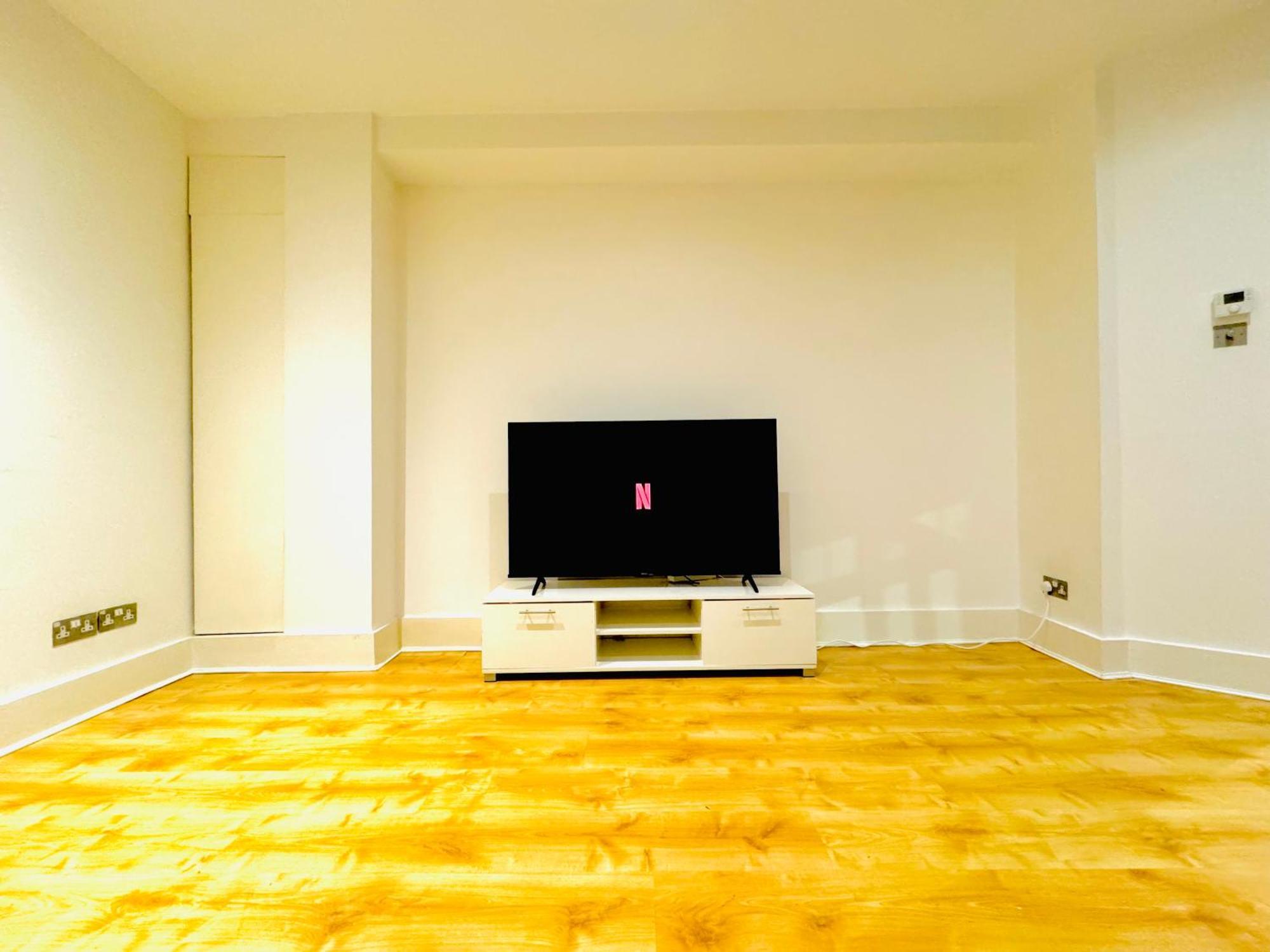 Appartement Luxxe Apartments, Kensington & Chelsea, Prime Location, With Many Stations, Westfield Shopping Centre Mins Away Walk *