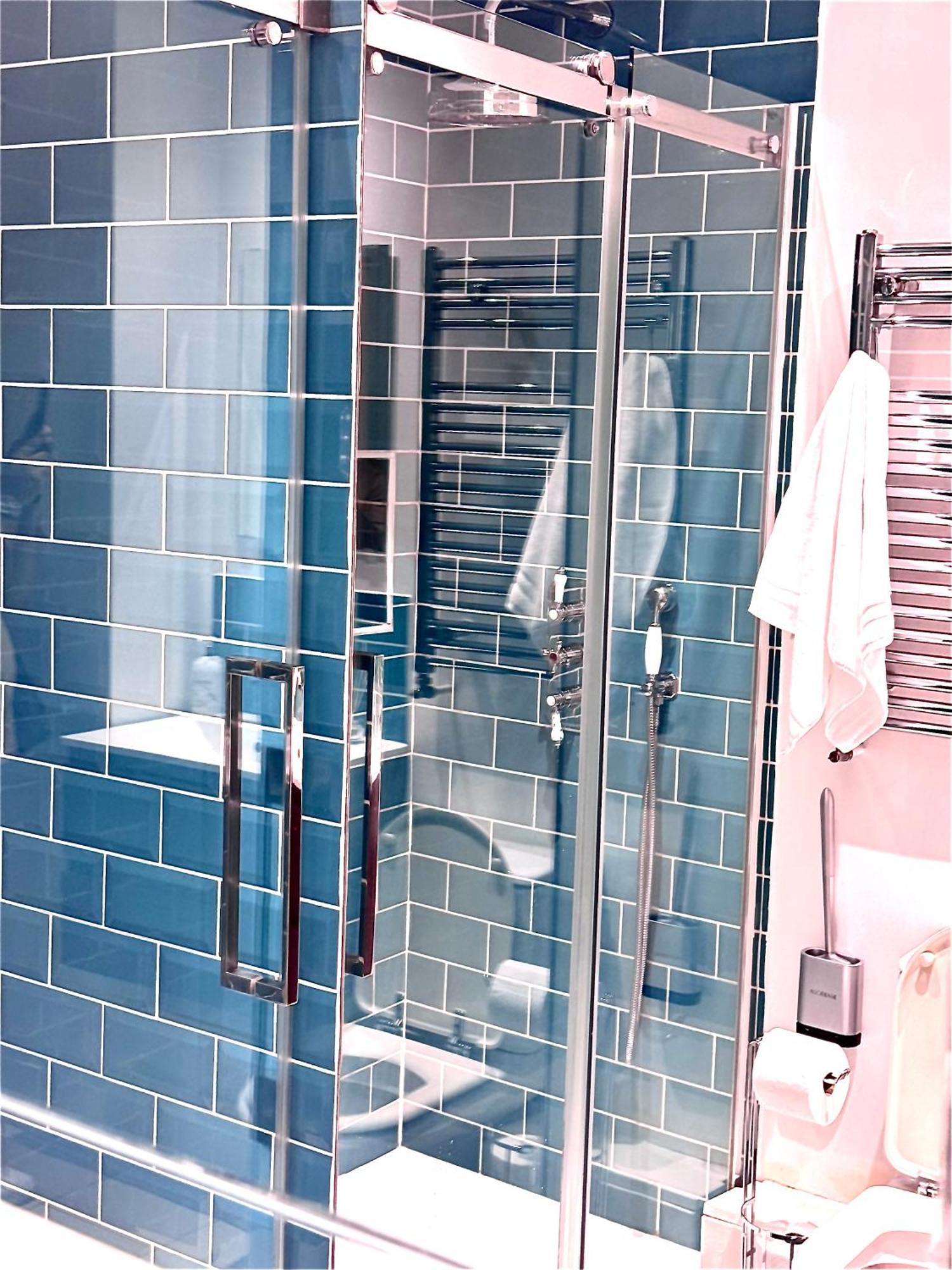 Luxxe Apartments, Kensington & Chelsea, Prime Location, With Many Stations, Westfield Shopping Centre Mins Away Walk Appartement