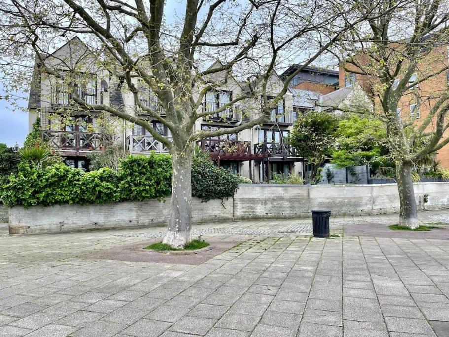 Thamesview Canary Wharf With Freeparking Holiday home