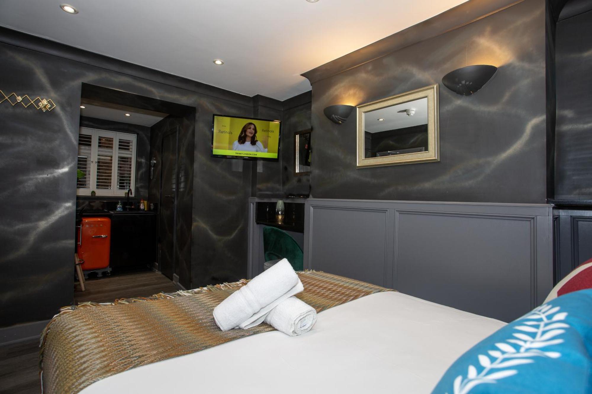 The Rokxy Townhouse & Residences - Kings Cross Hotel