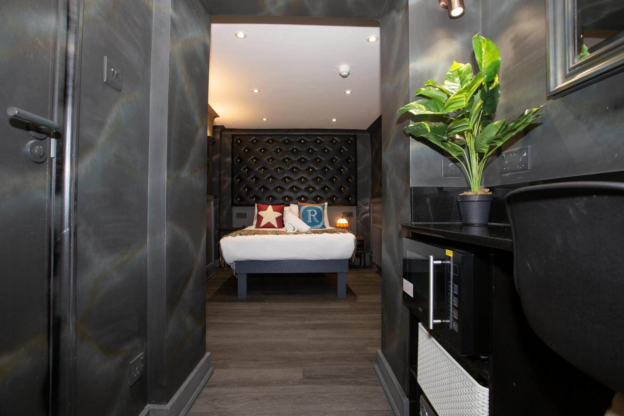 The Rokxy Townhouse & Residences - Kings Cross Hotel