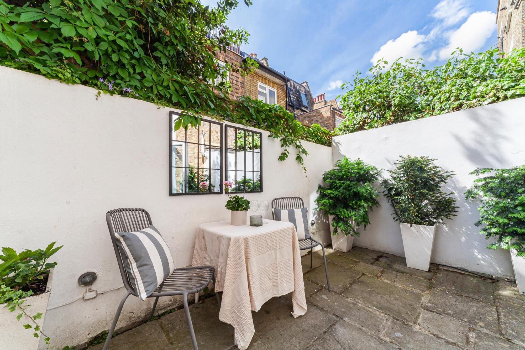 Apartment Munster Village In Fulham
