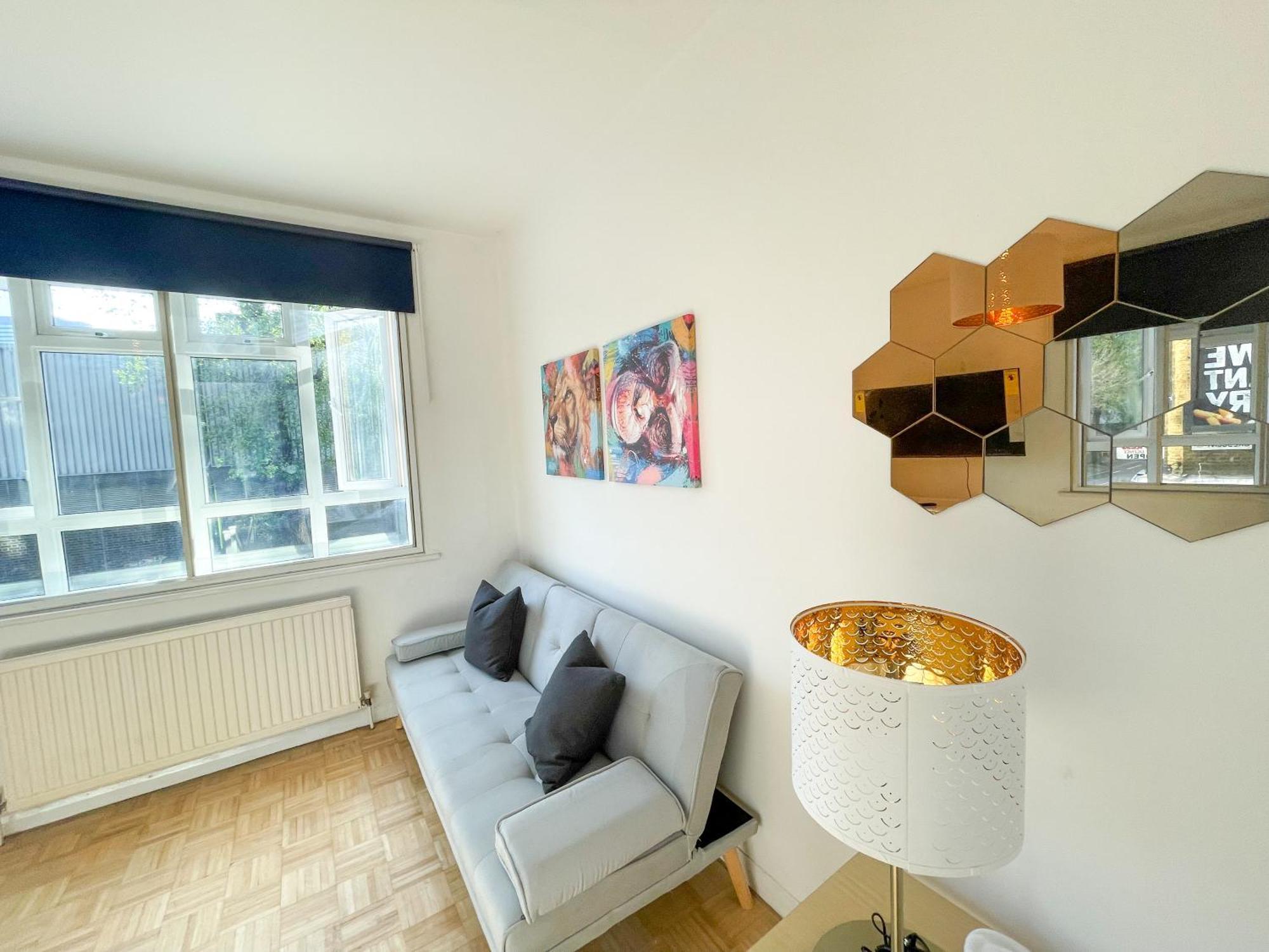 Flat F, 266 Bethnal Road Apartamento
