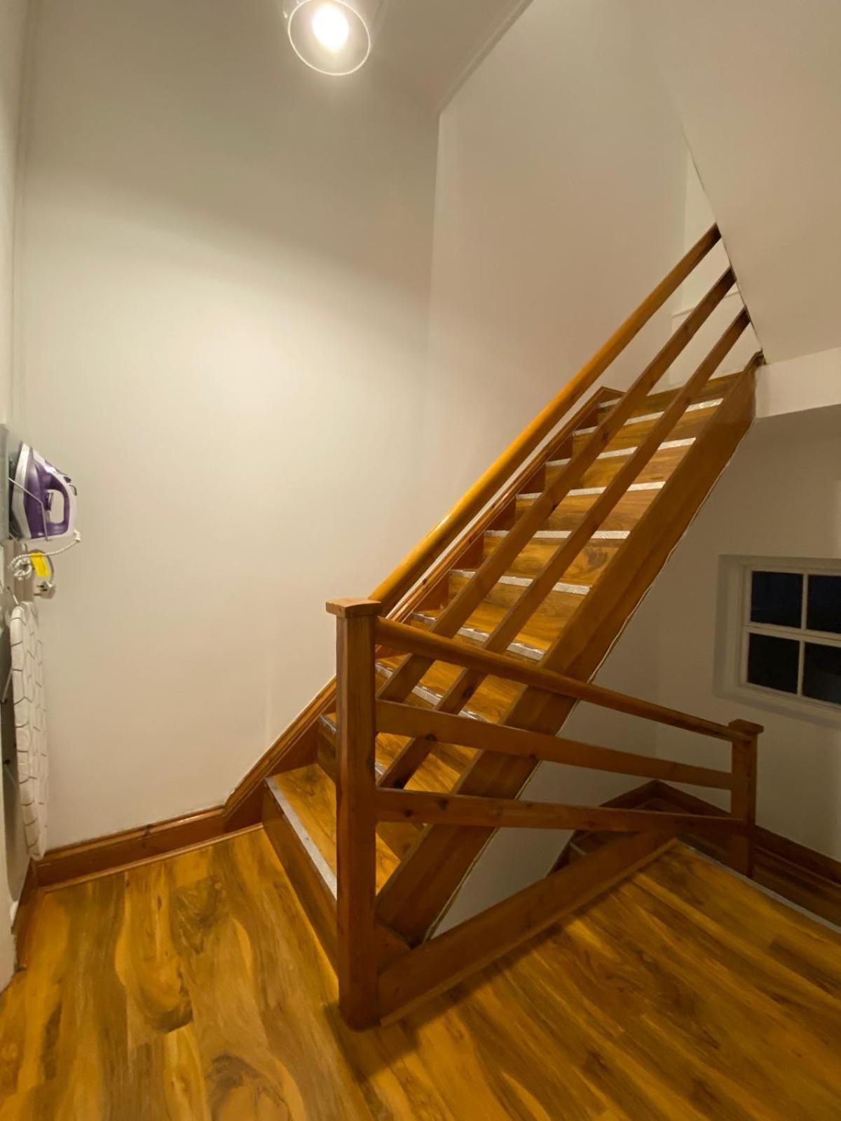 Comfy Private Bedrooms Across The Euston Station Londres