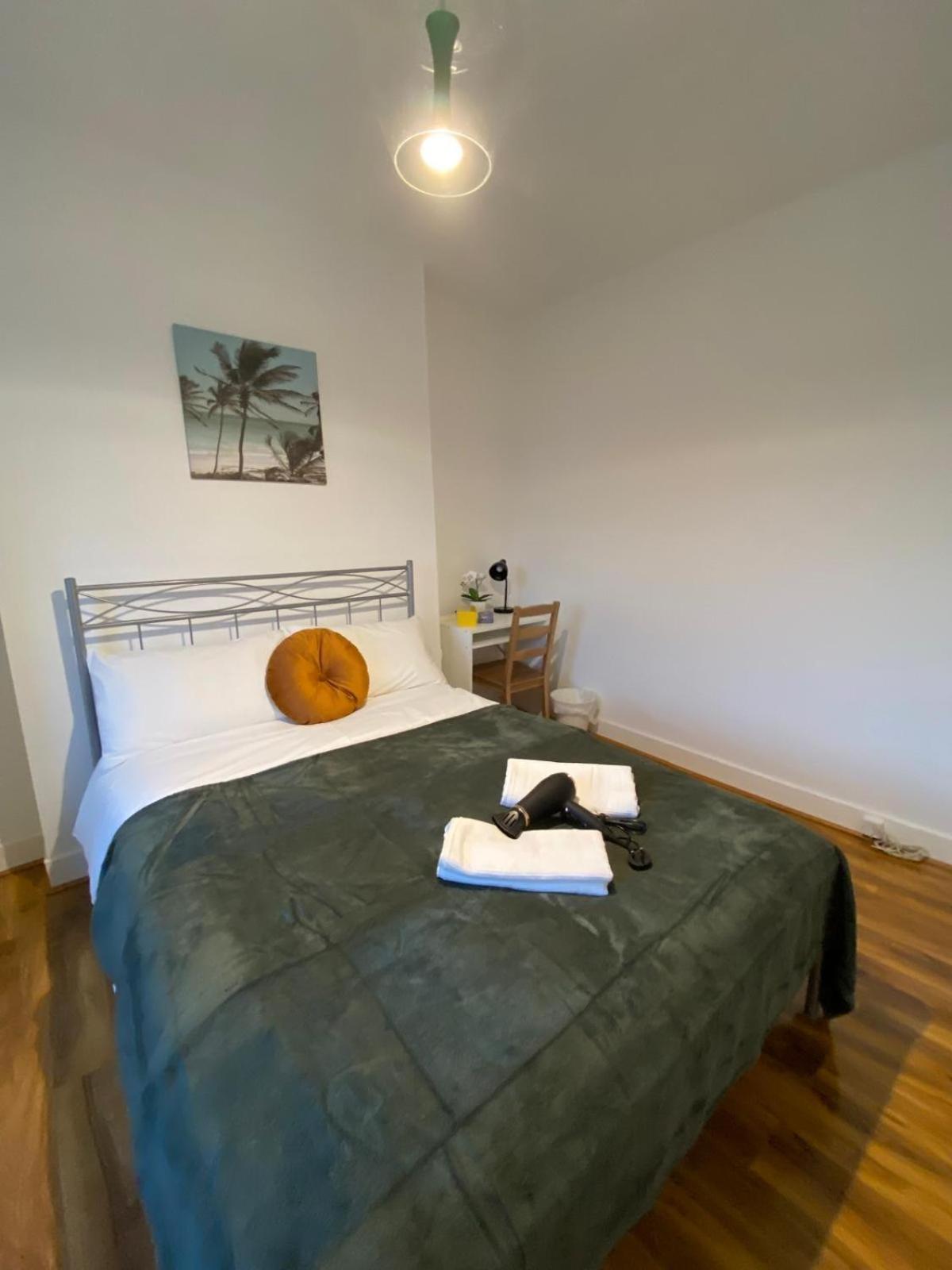 Casa de hóspedes Comfy Private Bedrooms Across The Euston Station *