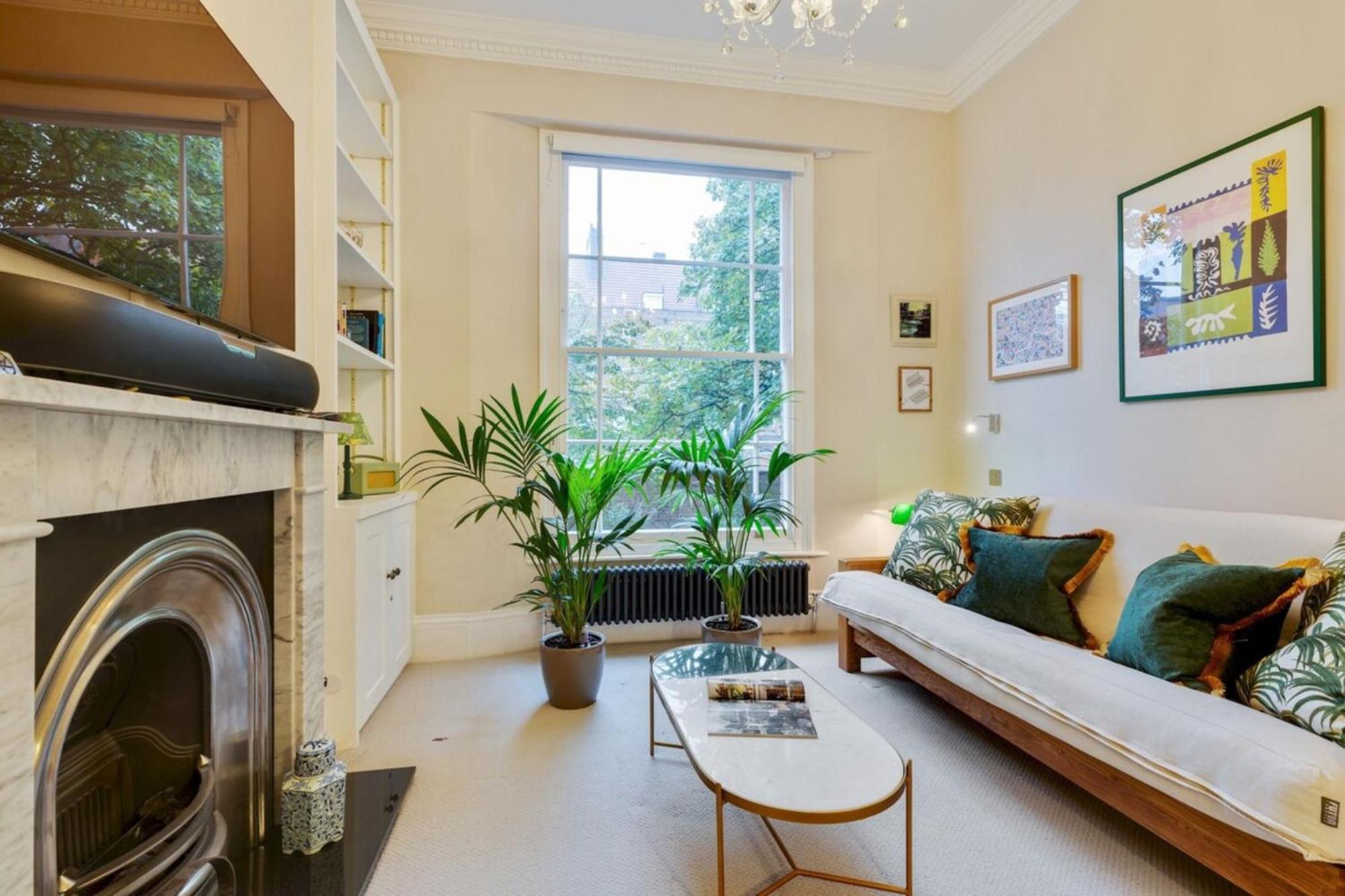 Bright Camberwell Georgian Appartement