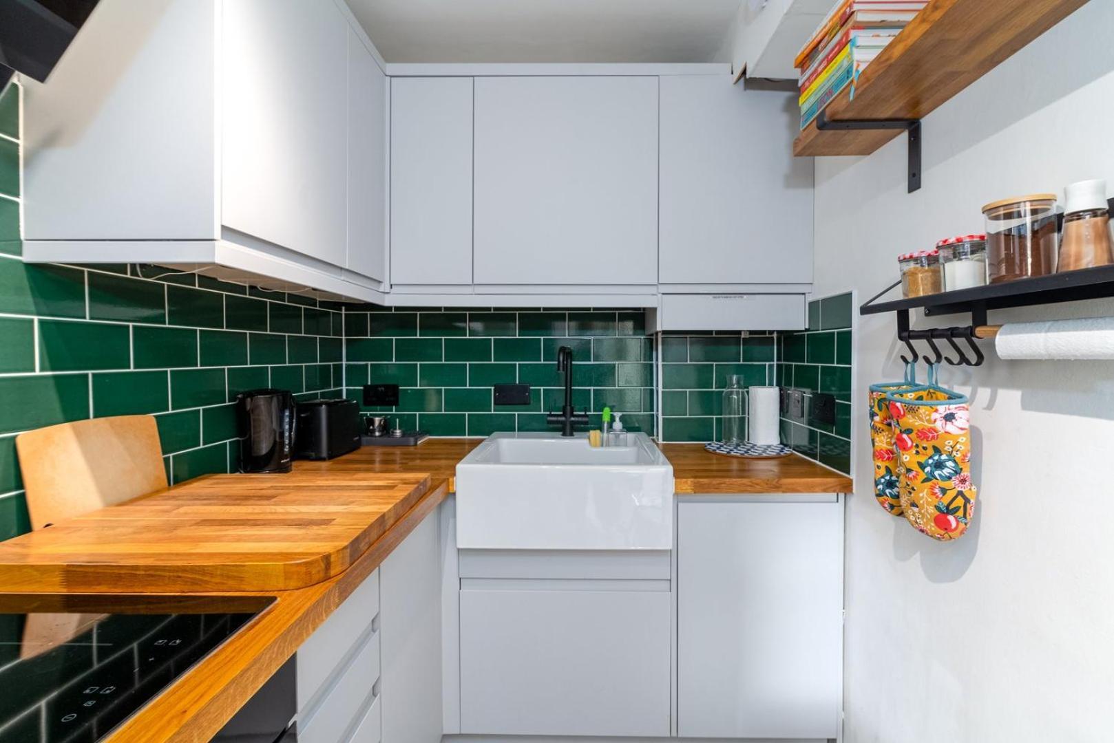 Guestready - Putney Cityscape Convenience London