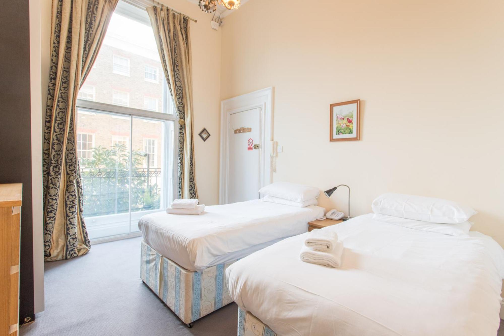 Amber Hotel-suites Hotel
