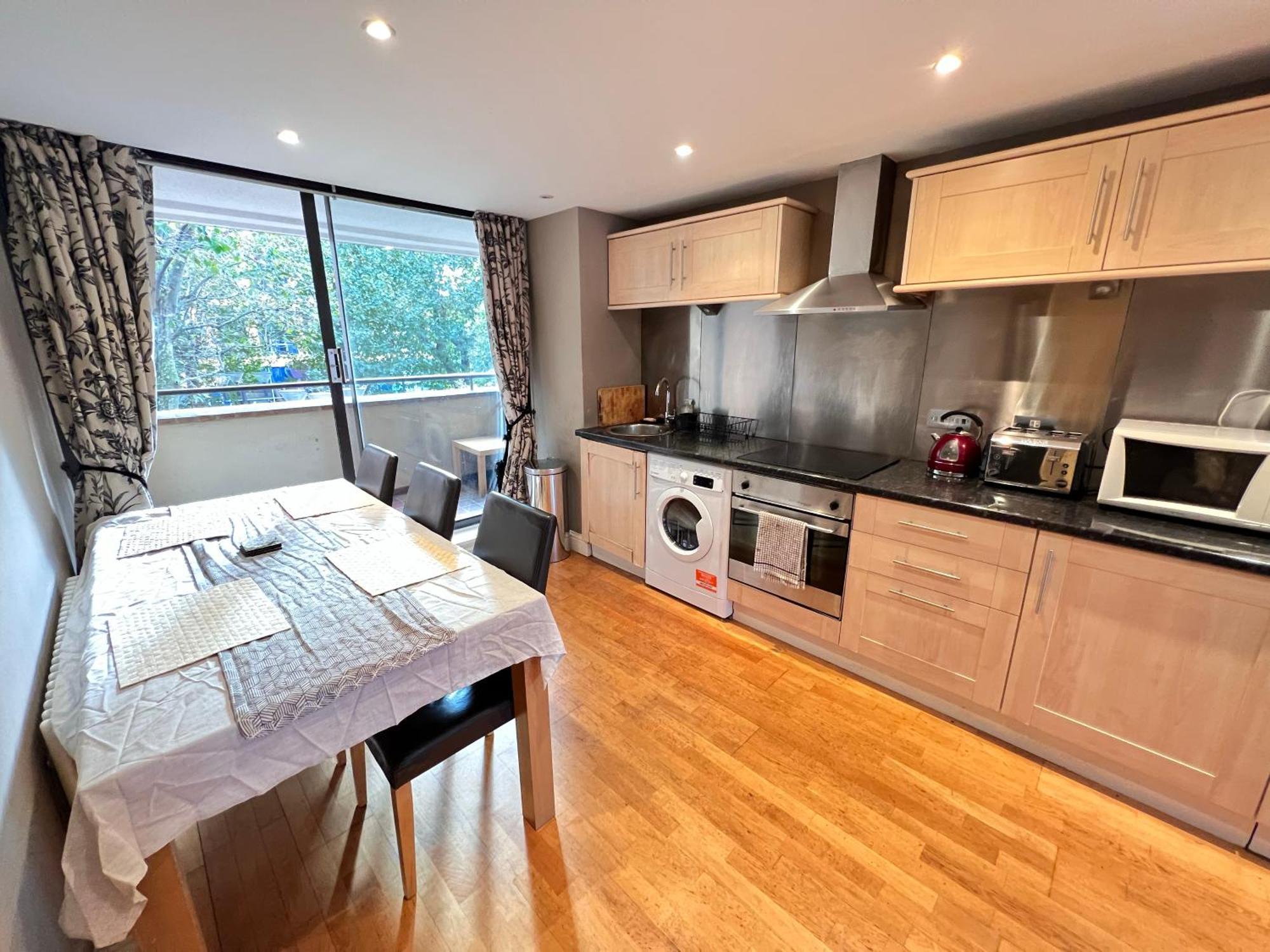 River Thames View Entire In The Most Cental 5* London