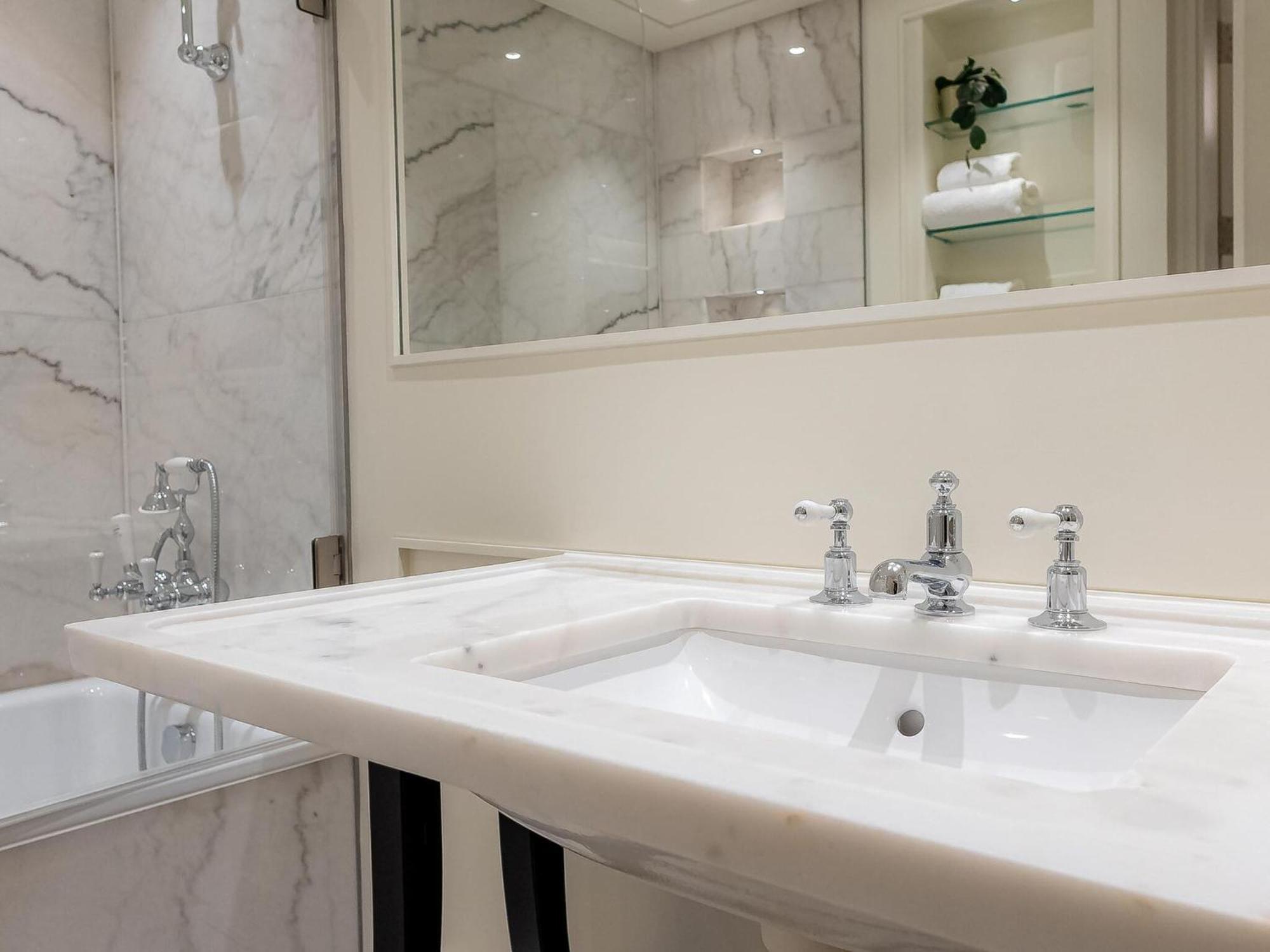 Modern Deluxe Five Bedroom House Near Chalk Farm Station By Belvilla Apartamento *