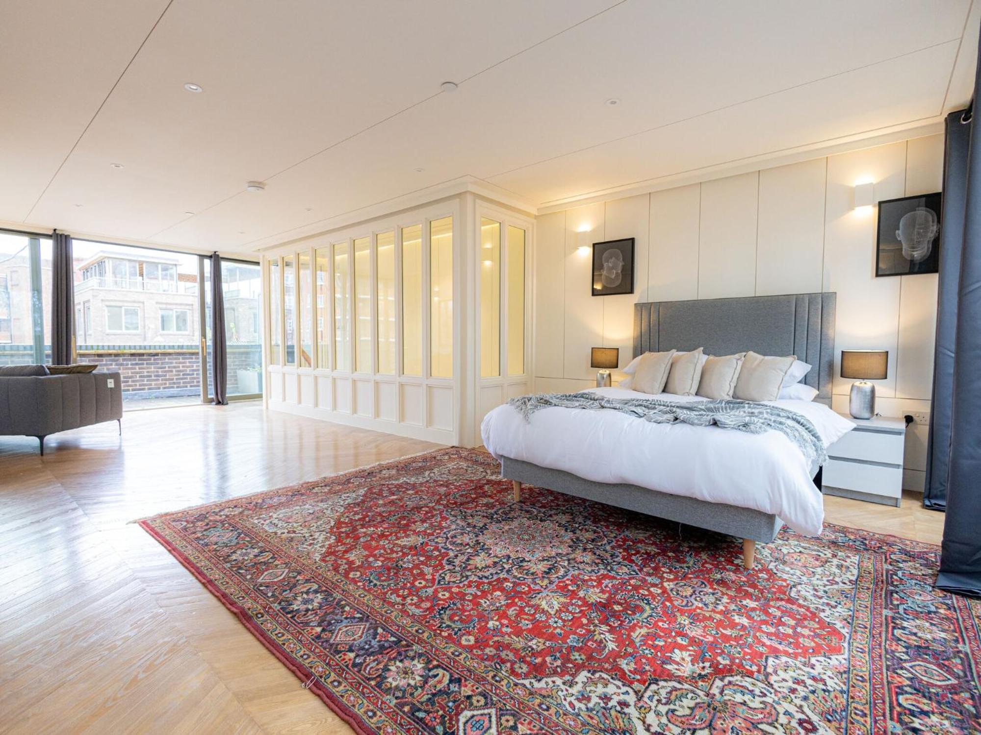 Modern Deluxe Five Bedroom House Near Chalk Farm Station By Belvilla Apartamento Londres