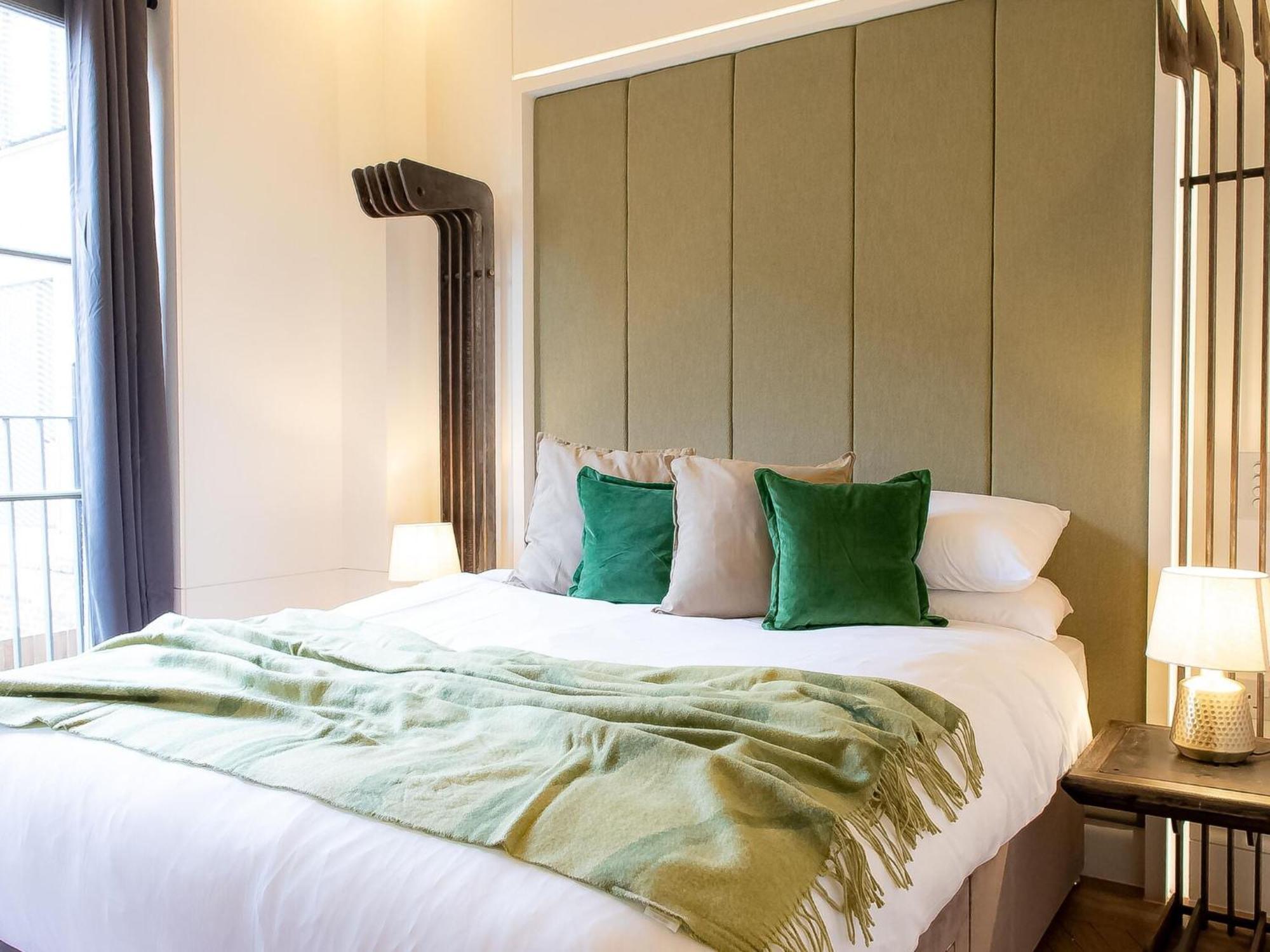 Modern Deluxe Five Bedroom House Near Chalk Farm Station By Belvilla Apartamento
