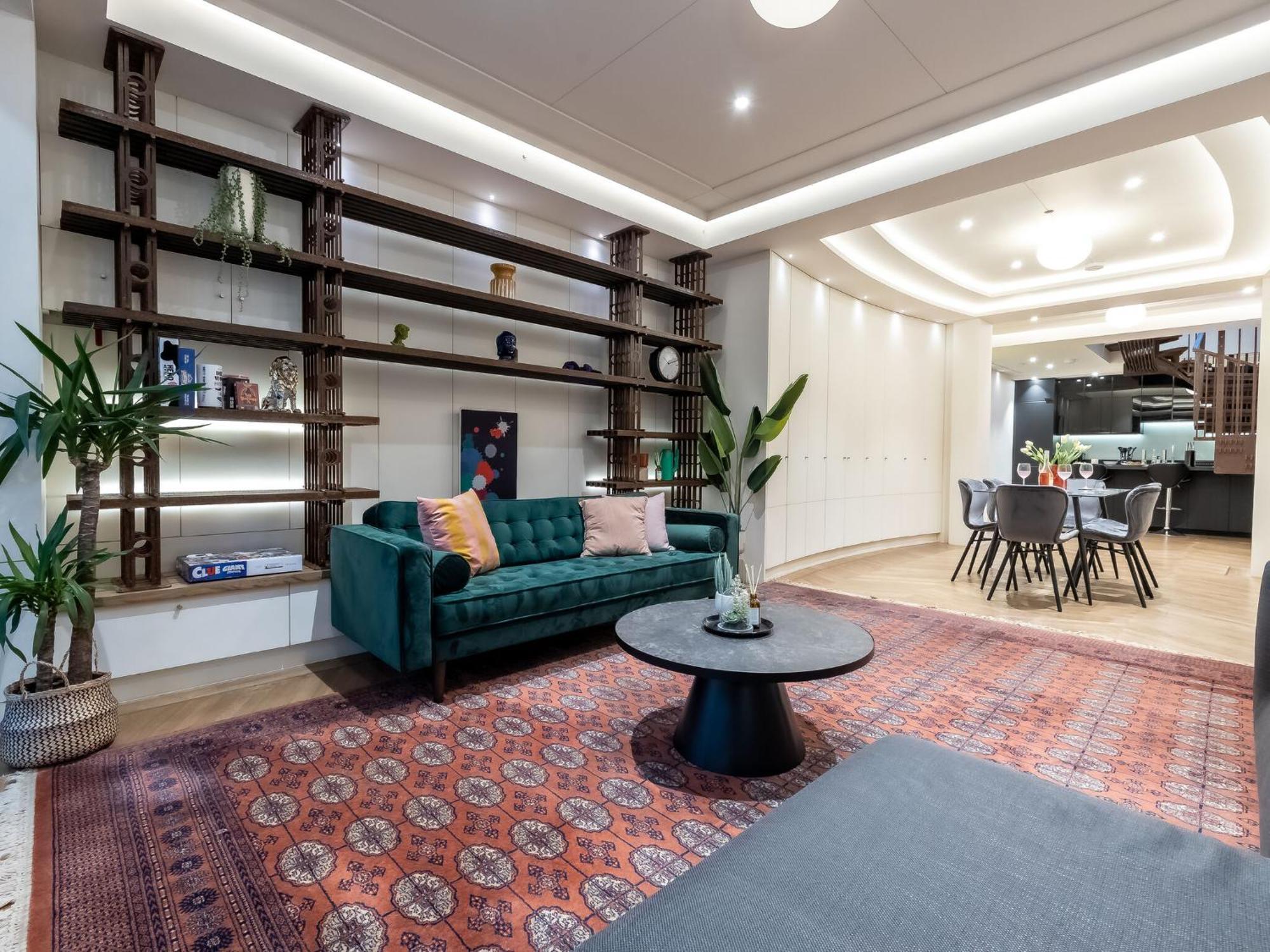 Modern Deluxe Five Bedroom House Near Chalk Farm Station By Belvilla Apartamento Londres