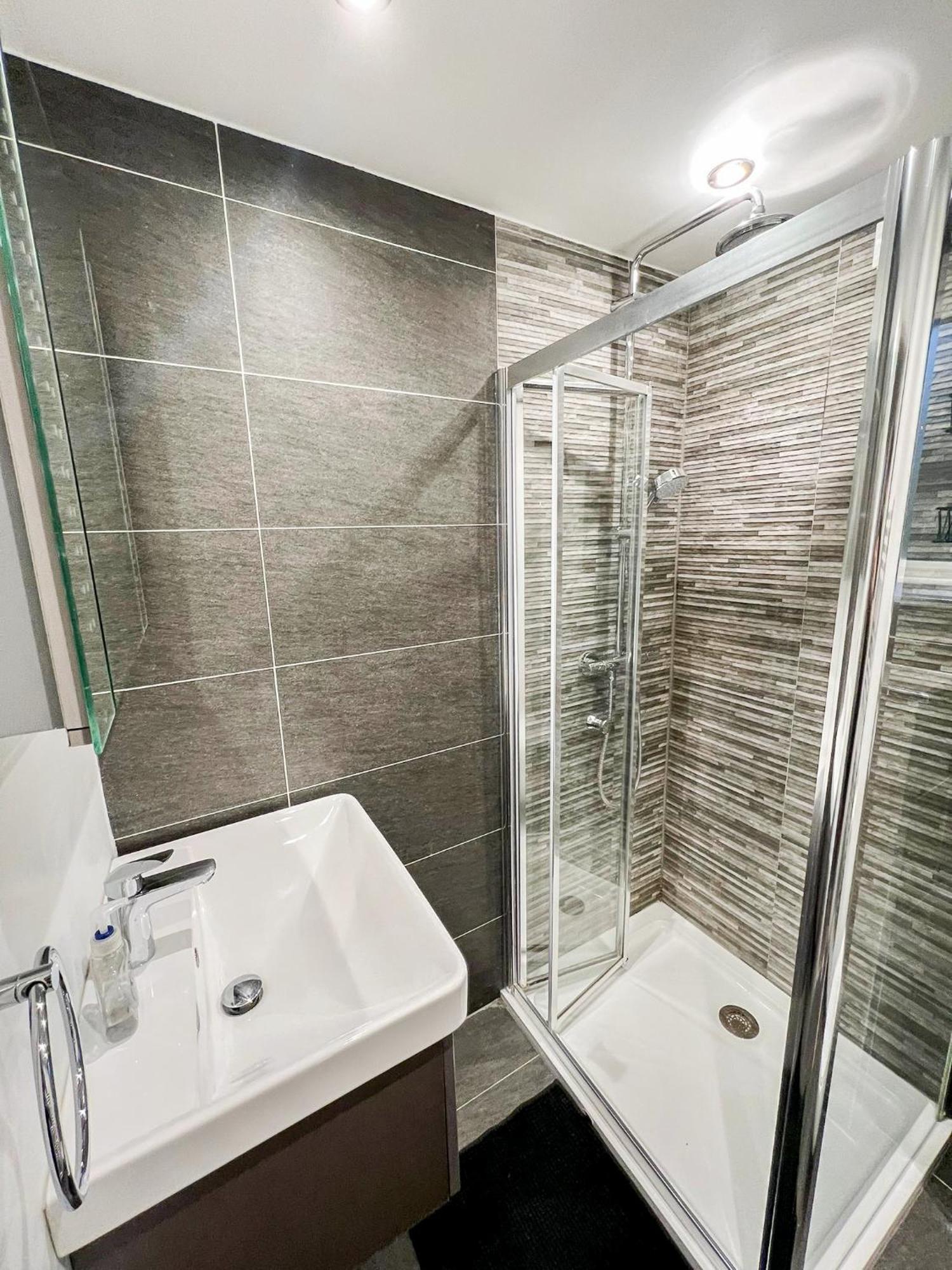 Apartamento Charming 2-bedroom Flat With Private Balcony Near Islington Station, Canonbury Londres