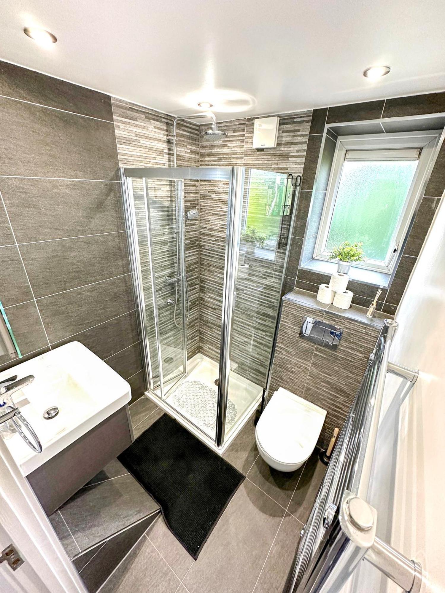 Apartamento Charming 2-bedroom Flat With Private Balcony Near Islington Station, Canonbury Londres